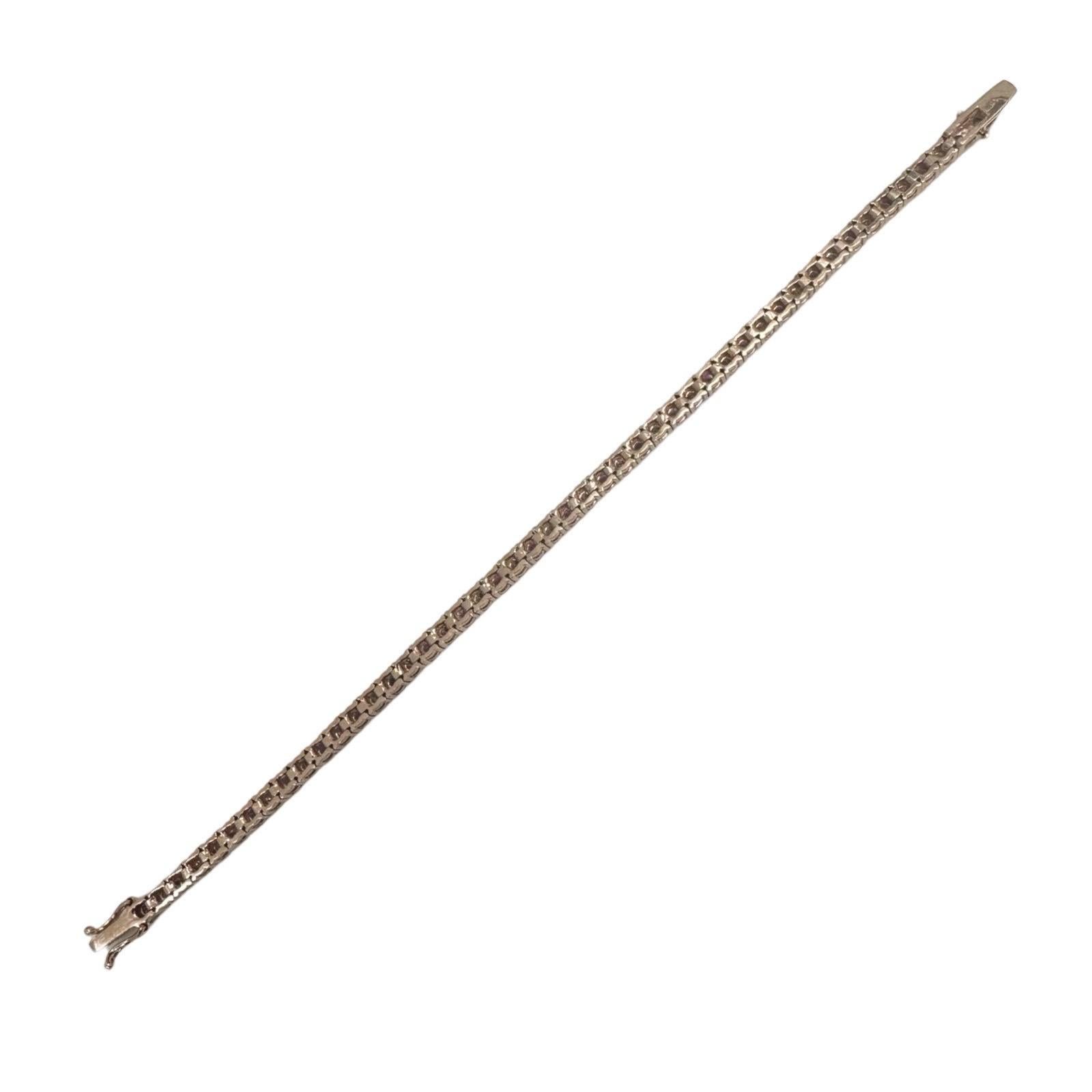 Luxuriöses Tennisarmband aus 14 Karat Roségold mit 9,60 Karat Diamanten und Saphiren (Rundschliff) im Angebot