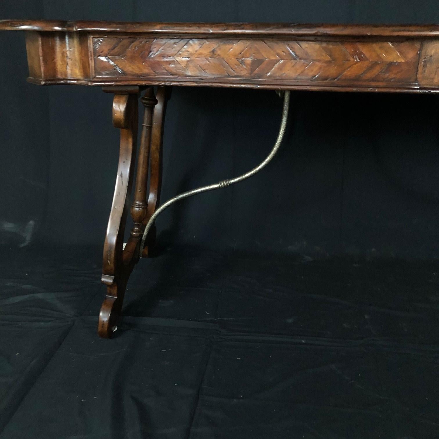 Luxurious Theodore Alexander Castle Bromwich Mahogany & Leather Writing Desk 7