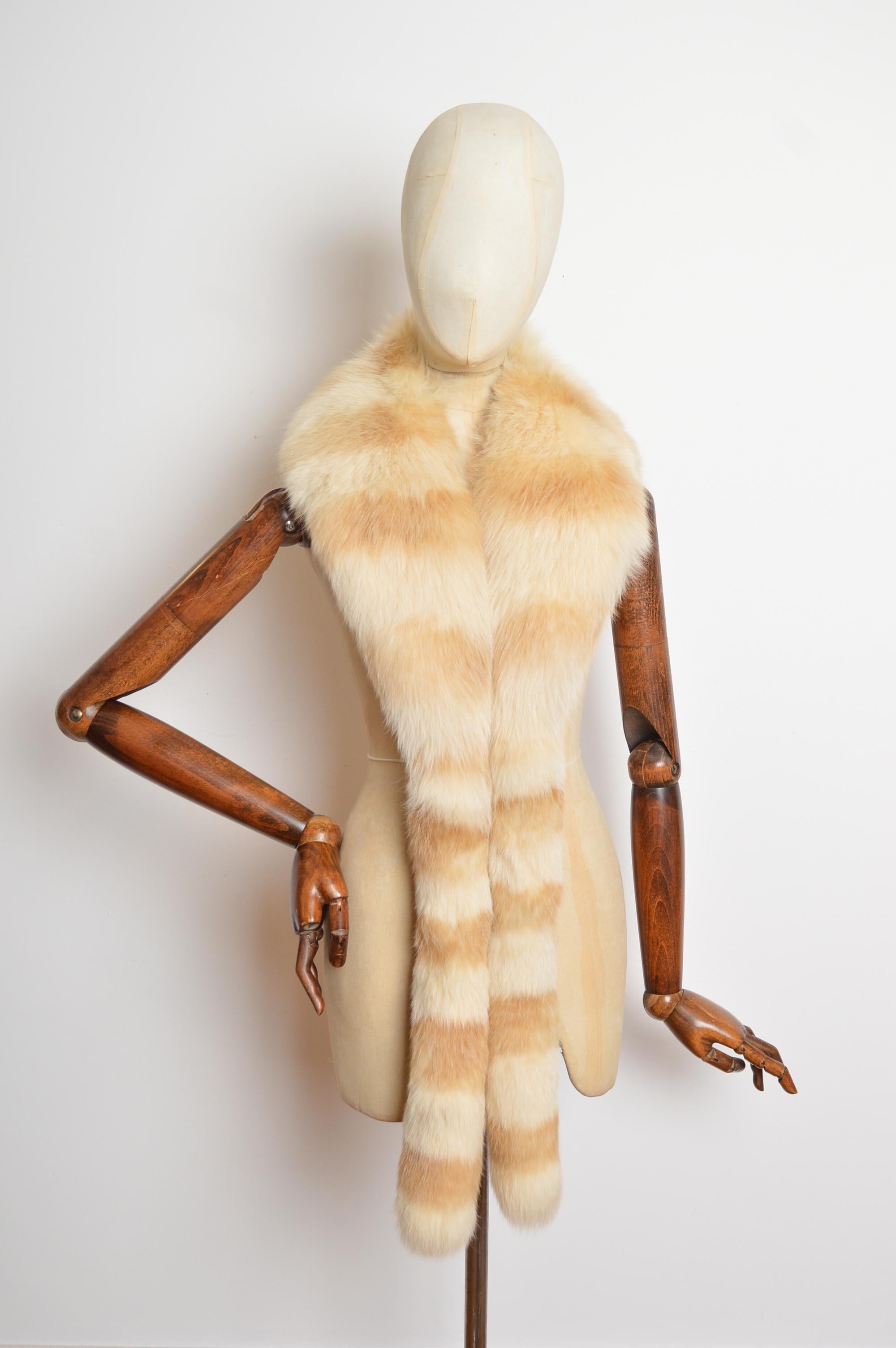 Luxueuse étole Vintage en fourrure de renard rayée blonde - Col en fourrure blanche en vente 2