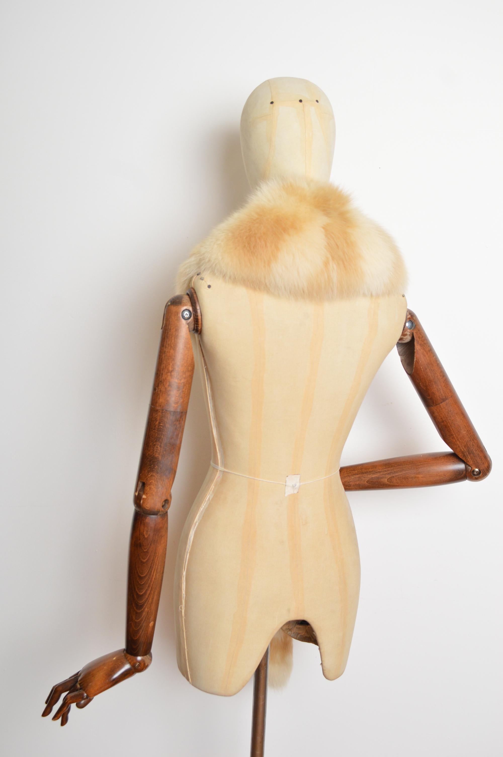 Luxueuse étole Vintage en fourrure de renard rayée blonde - Col en fourrure blanche en vente 3