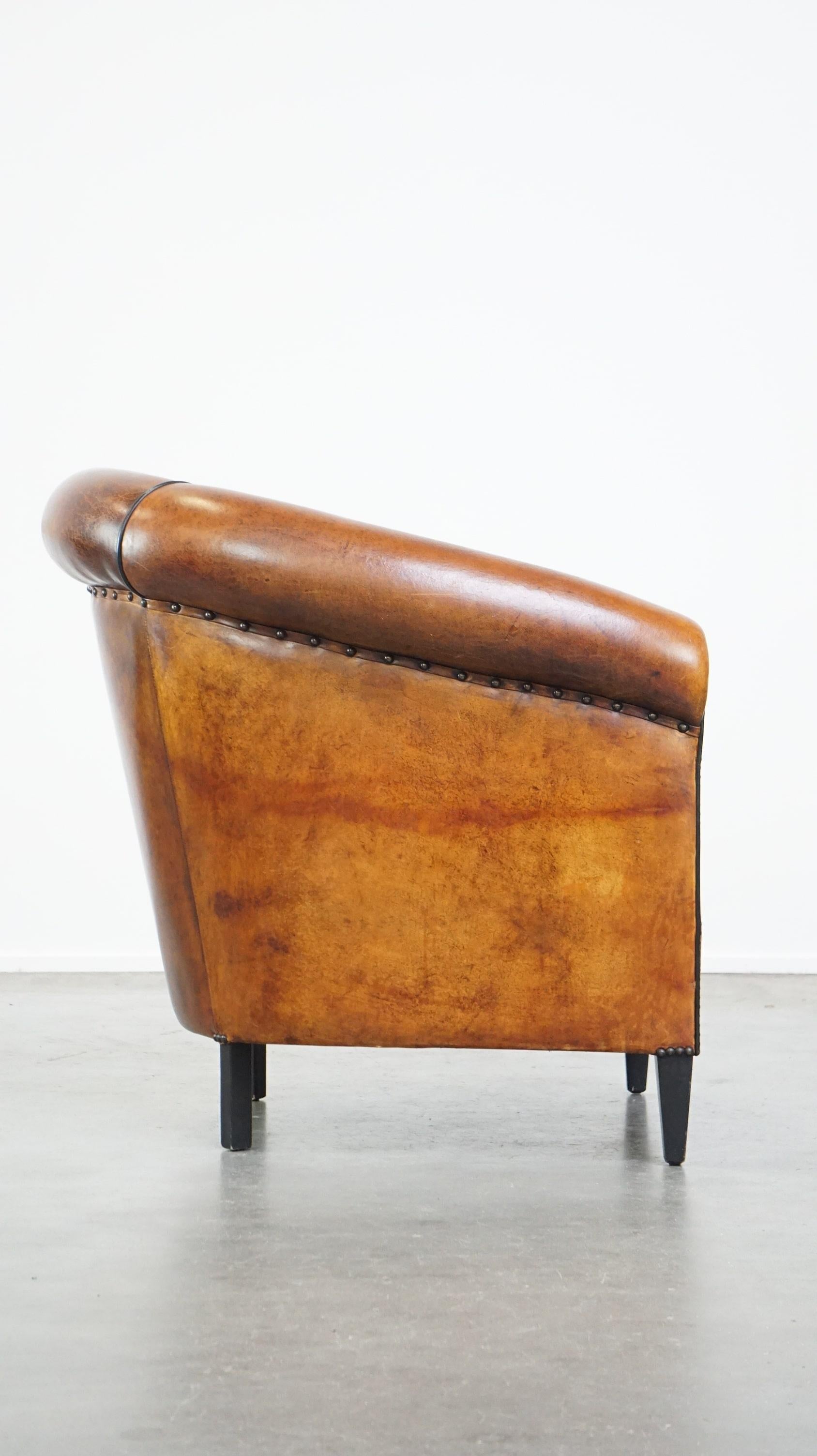 Hand-Crafted Luxuriously designed vintage sheep leather club armchair with a premium finish For Sale