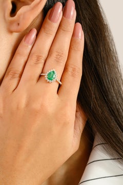 Bague de fiançailles de luxe en or jaune massif 14k, émeraude poire et halo de diamants