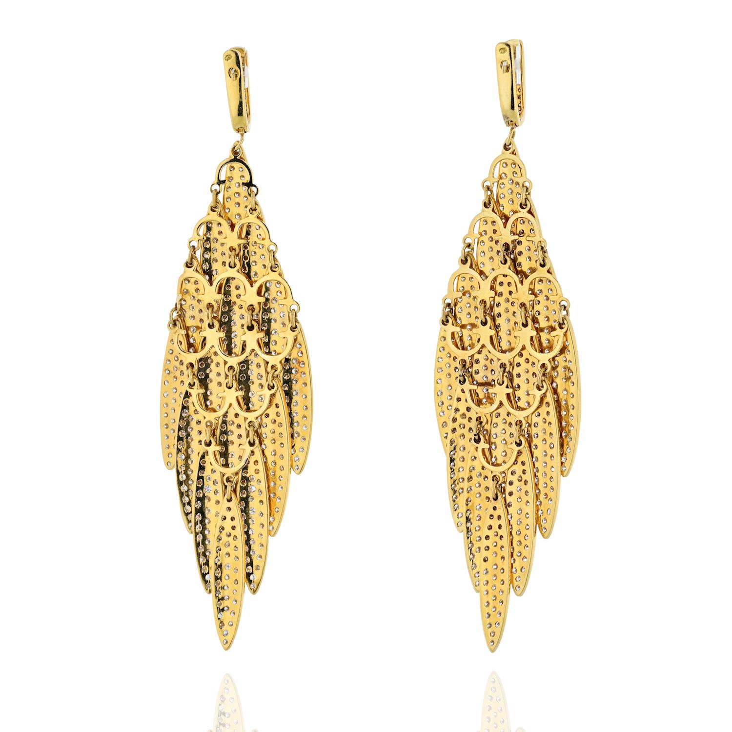 Modern Luxury 15 Carat Large Pendant Diamond Feather 18 Karat Yellow Gold Earrings