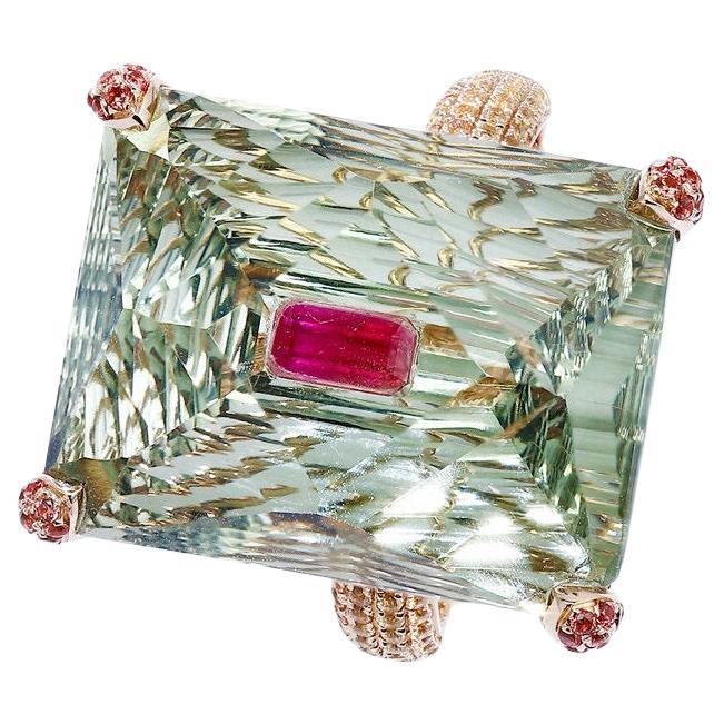 Brilliant Cut Luxury Natural Rare Red Emerald Beryl 18K gold Ring 10.71Gram For Sale