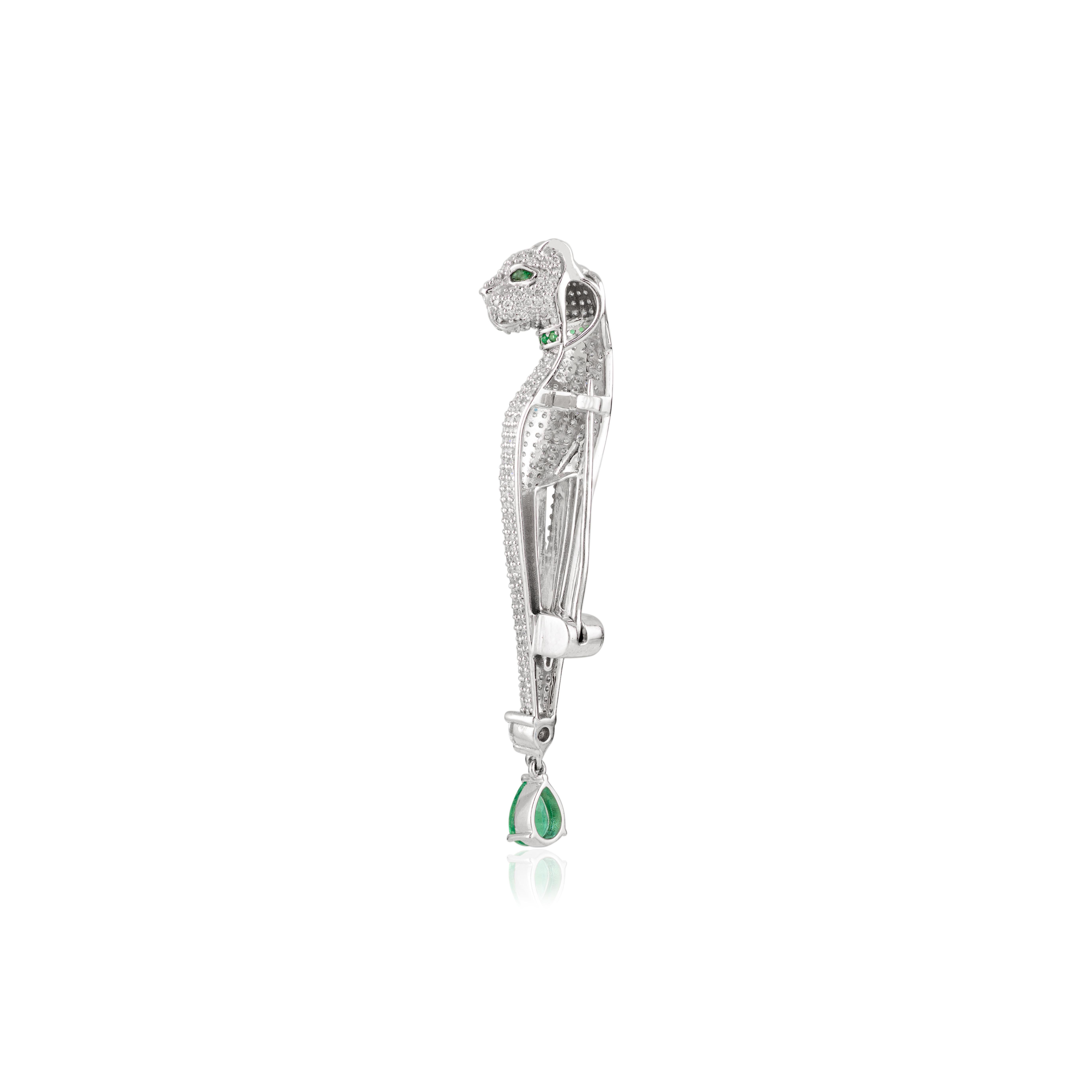 Luxus 2.24Ct Diamant Panther Brosche Anhänger in 14k Weißgold mit Smaragd Augen im Zustand „Neu“ im Angebot in New York, NY