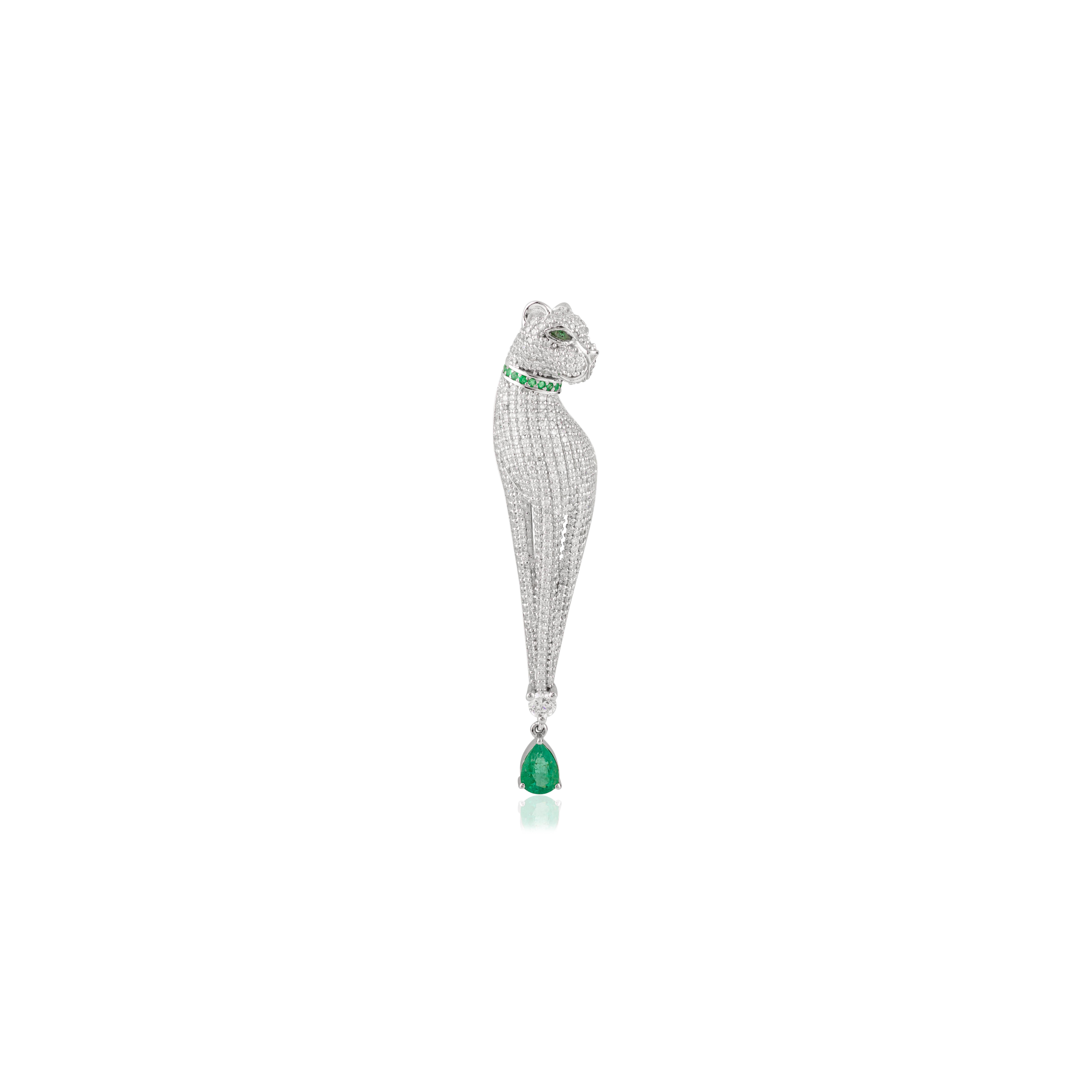 Pendentif panthère en or blanc 14k avec yeux en émeraude, 2.24Ct Diamond Brooch