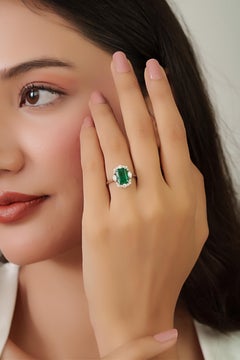 Luxury 2.44ct Emerald Diamond Halo Cocktail Ring in 18K White Gold Fine Jewelry