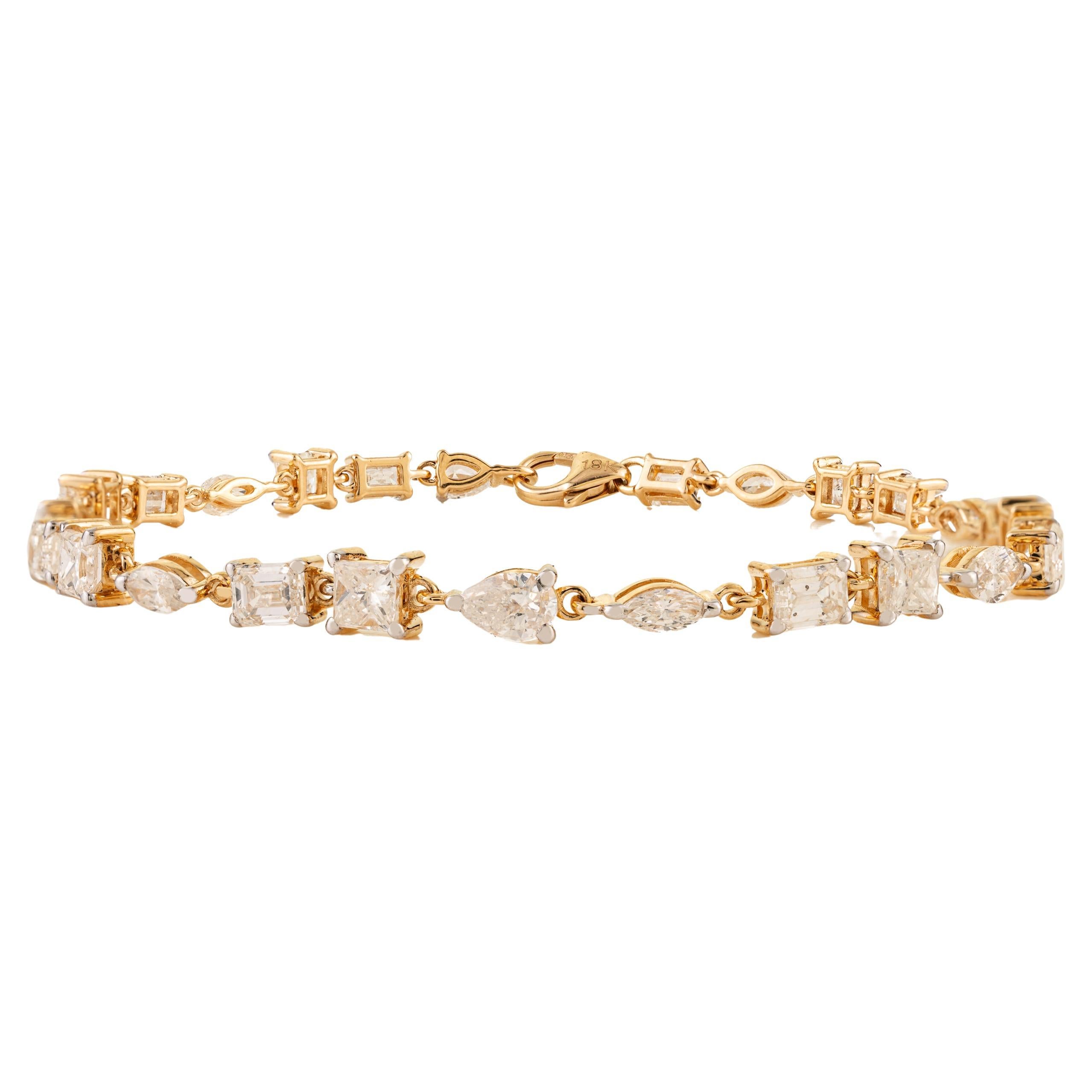 Bracelet de tennis luxueux en or jaune 18 carats et diamants taillés dans la masse, 4,89 ct.