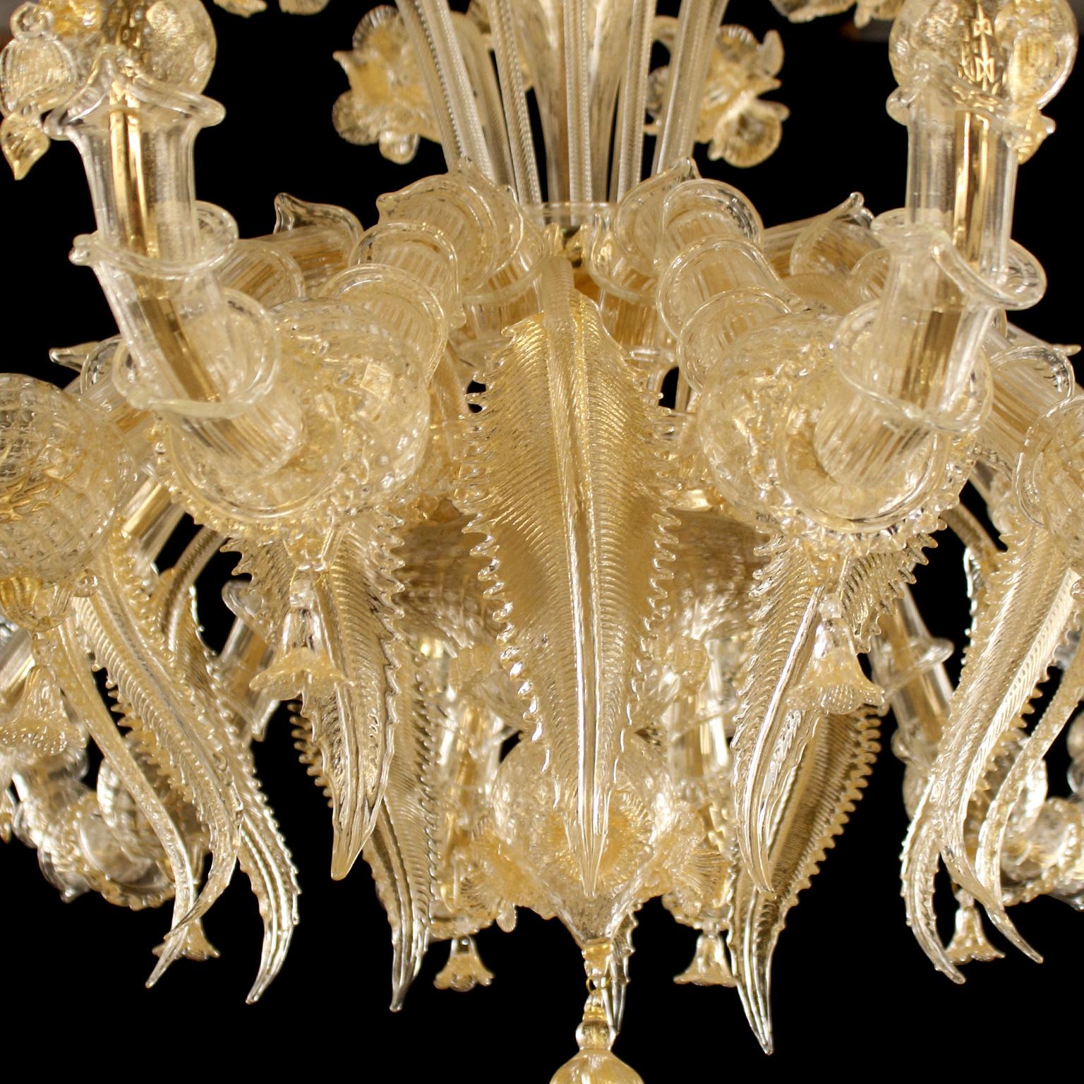Italian Luxury Artistic Rezzonico Chandelier 12 Arms Gold Murano Glass by Multiforme For Sale