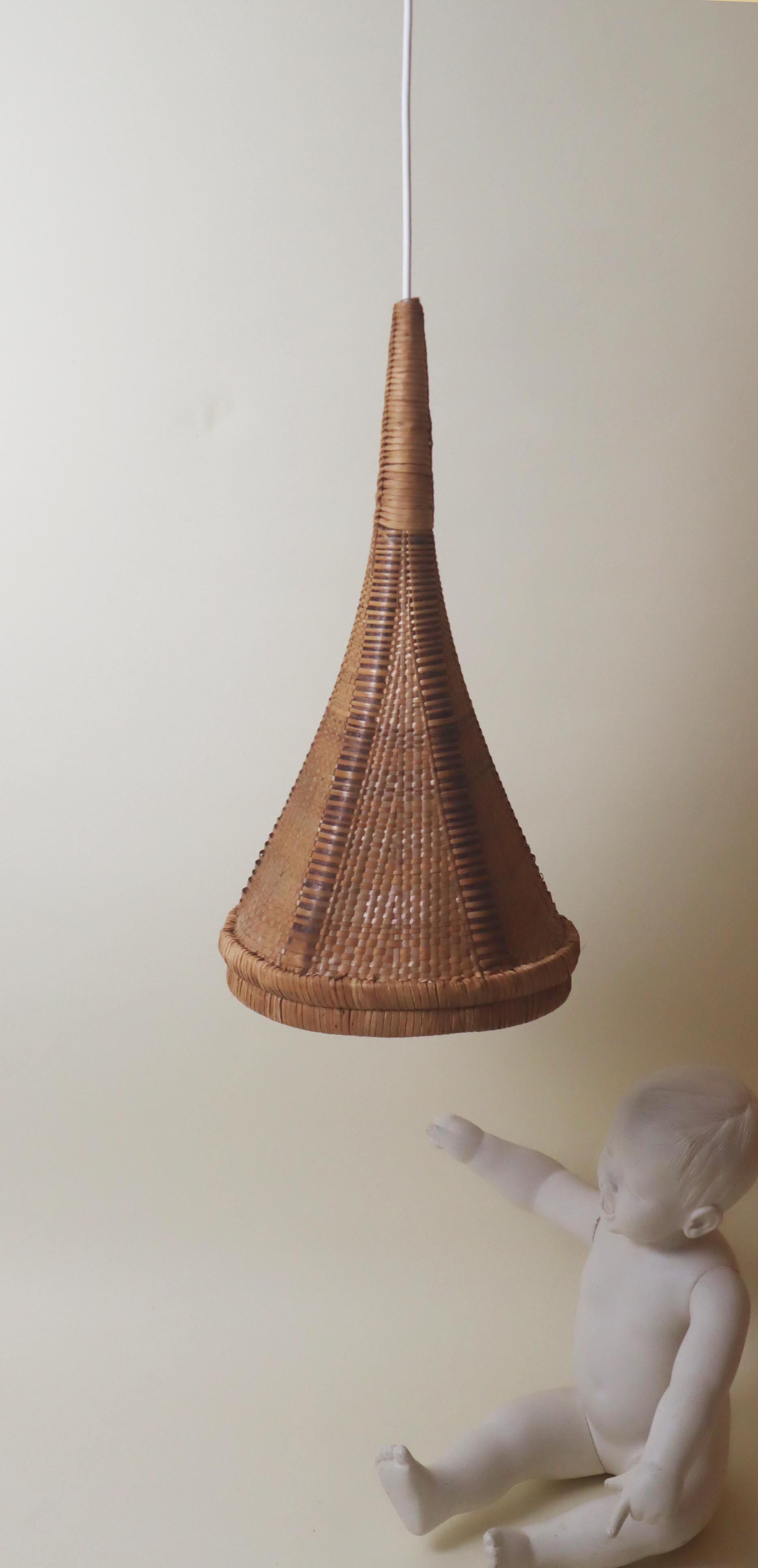 Luxury Bambu Trumpet Hanging Lamp In Good Condition For Sale In Hannover, DE