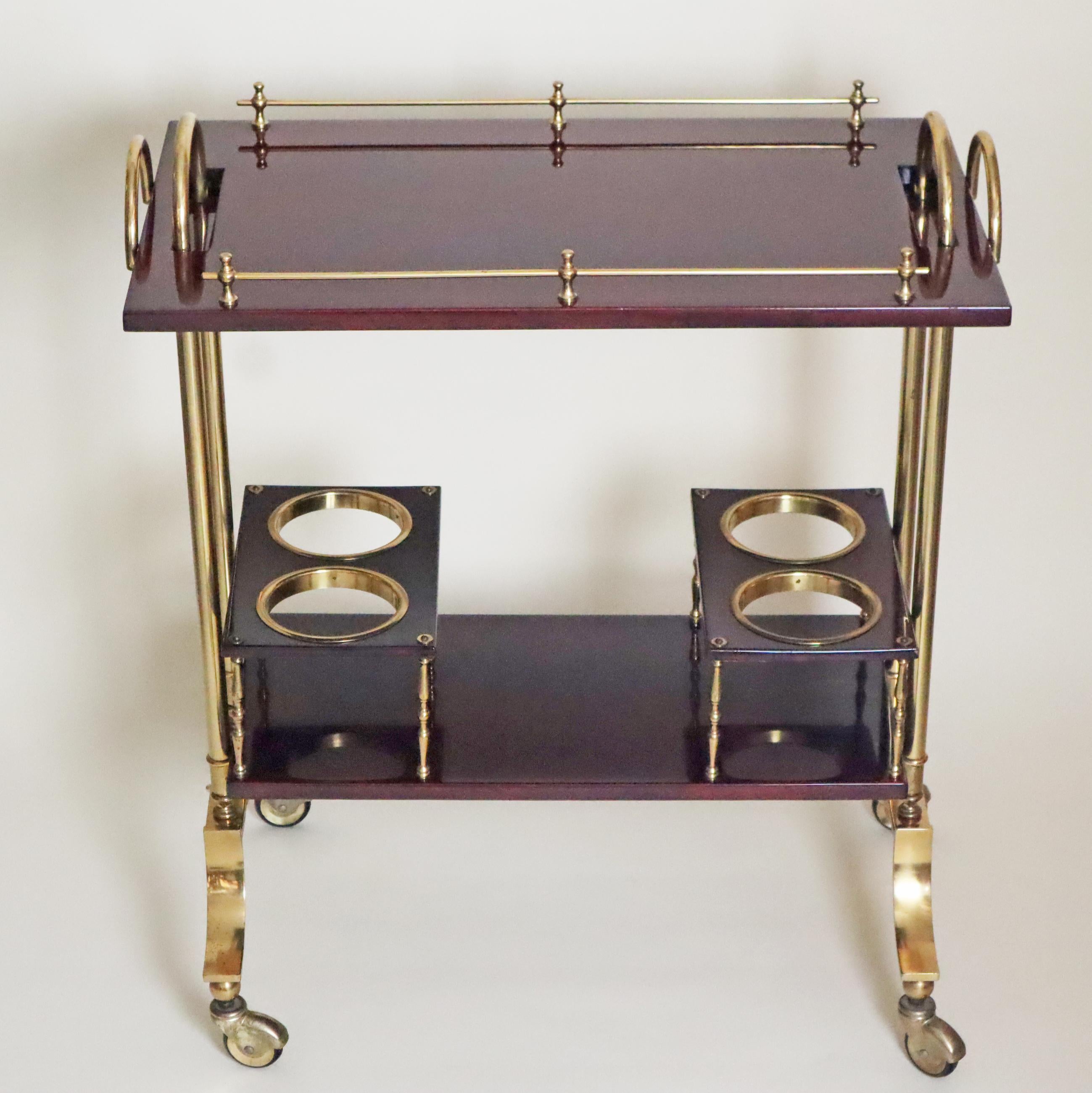 Luxury Bar Cart in Dark Red Goatskin and Brass with Removable Tray  Aldo Tura In Good Condition For Sale In Hannover, DE