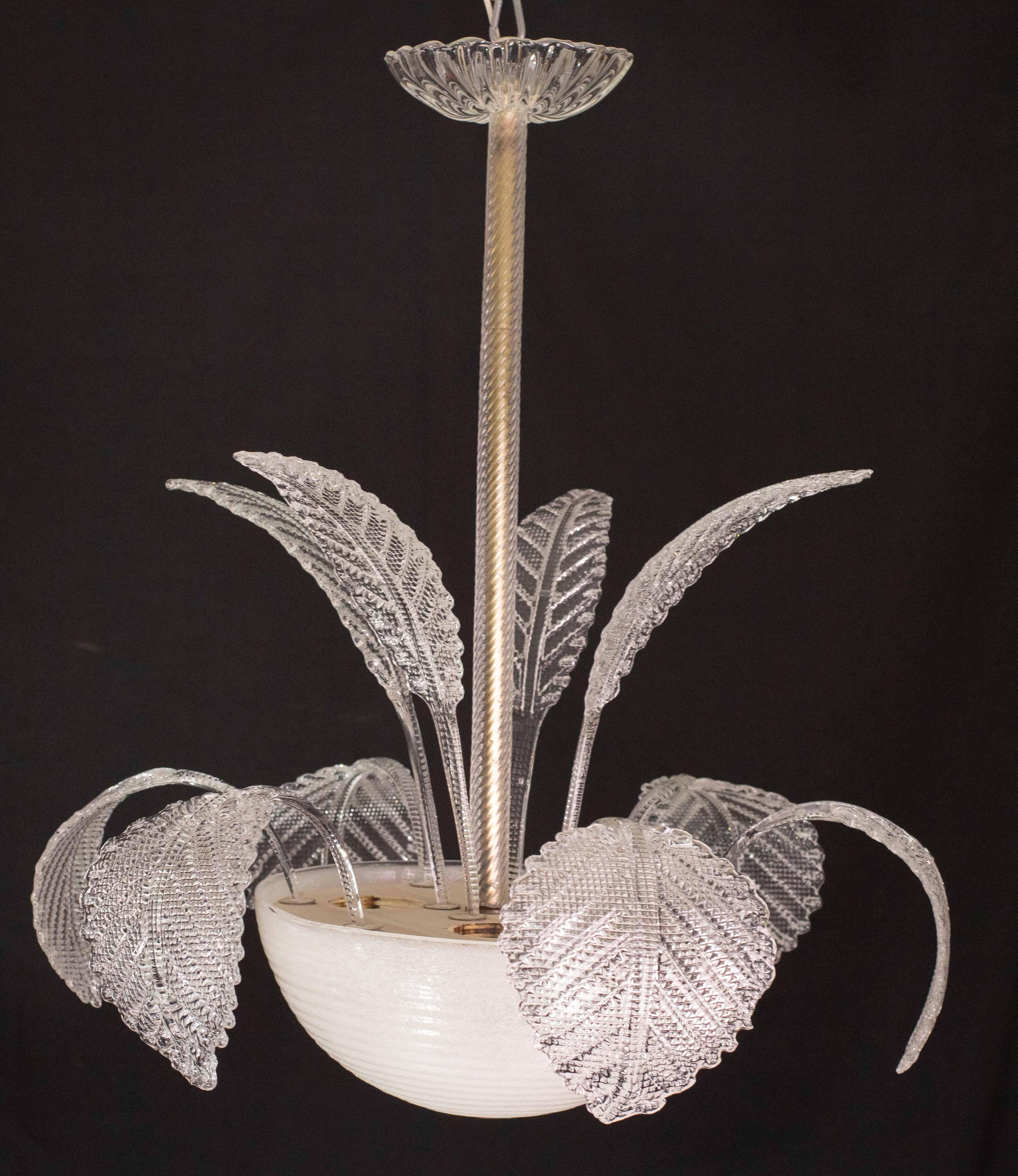 Araña de lujo Barovier & Toso, cristal Pulegoso de Murano, años 50 Europeo en venta