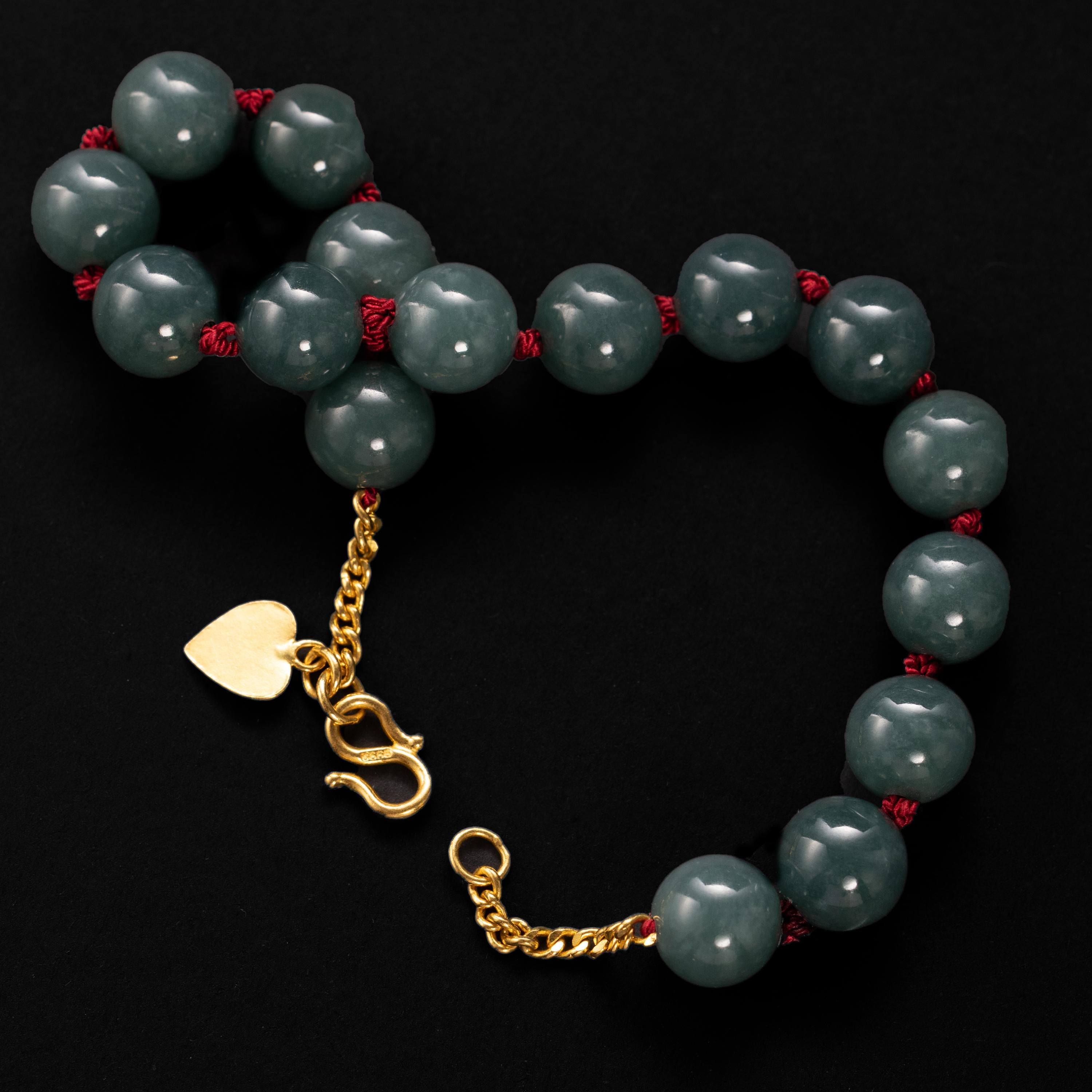 Perle Bracelet de luxe en perles de jade non traité et or pur certifié en vente
