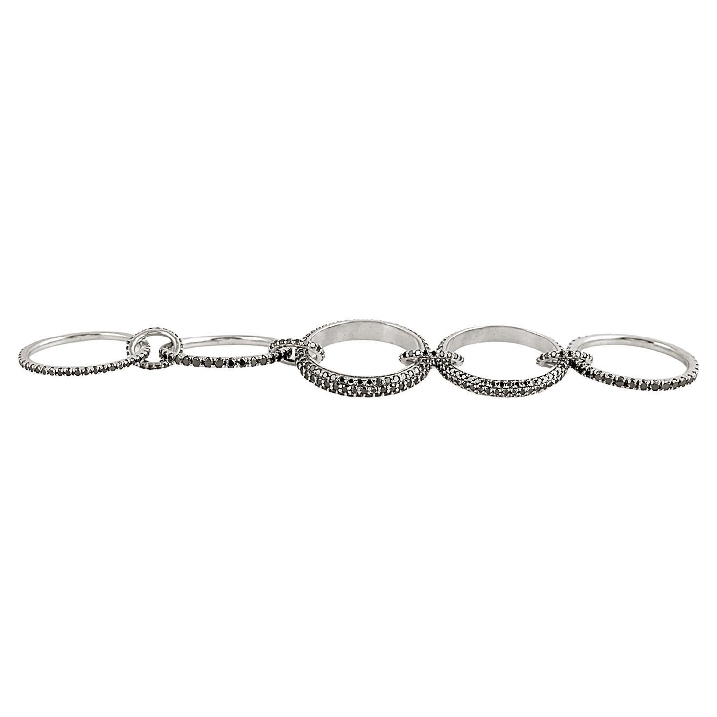 Lujoso anillo de diamantes negros Spinelli Link Statement Ring in SIlver en venta