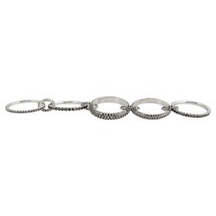 Lujoso anillo de diamantes negros Spinelli Link Statement Ring in SIlver