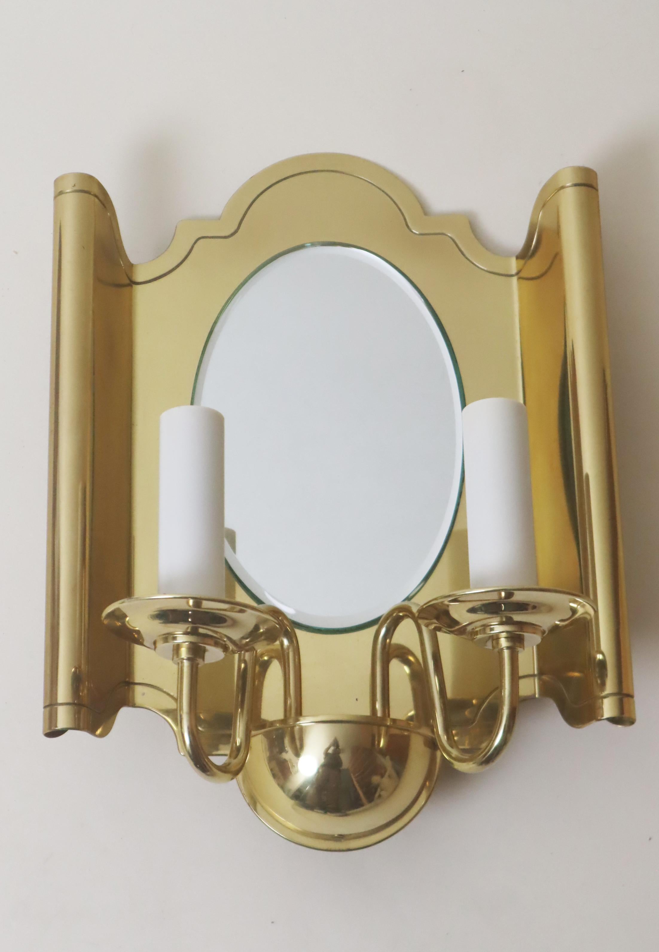 Lampe murale de luxe en laiton avec miroir, Vereinigte Werkstätten en vente 1