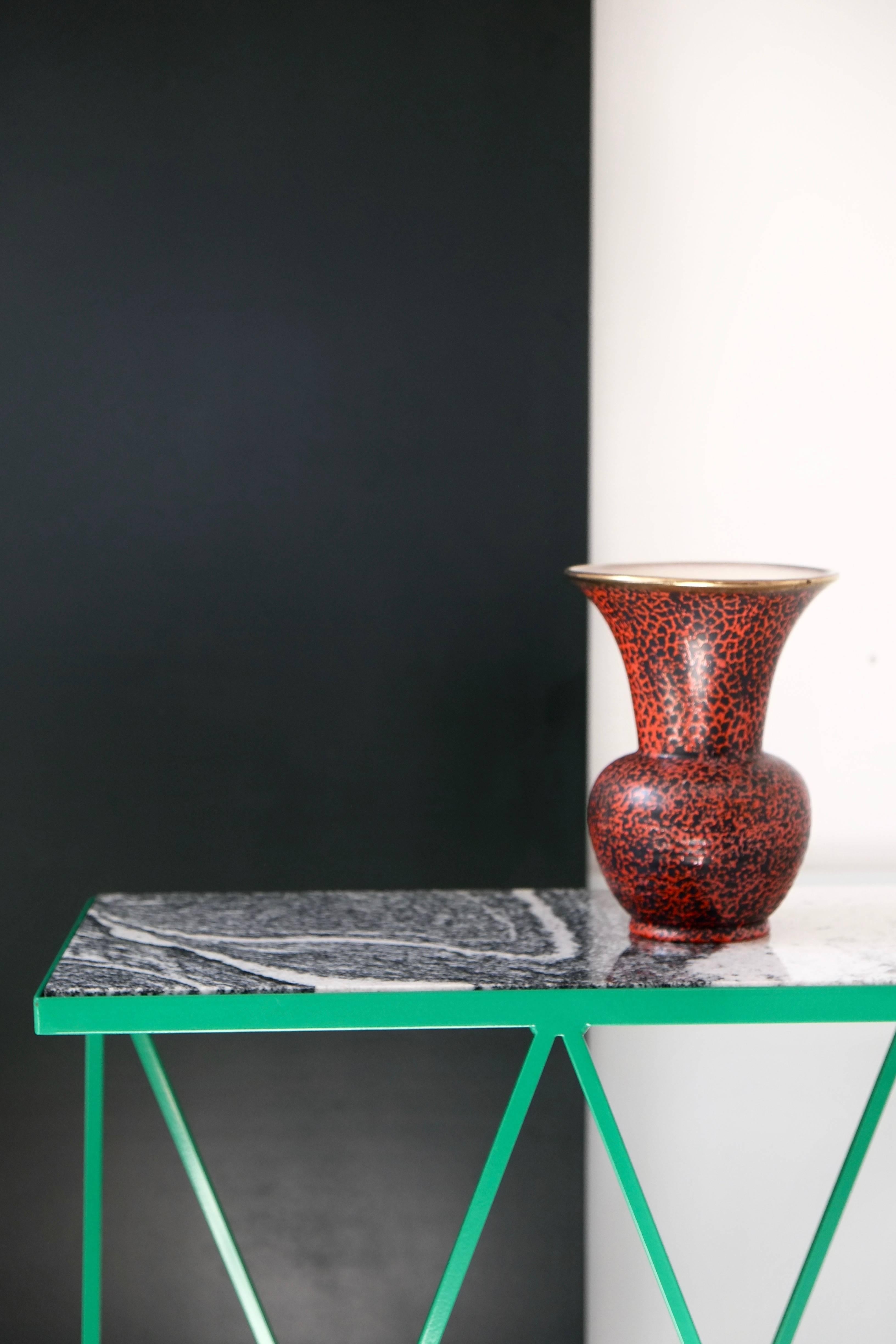 Polished Luxury Green Giraffe Console Table with Granite Top - Customisable  For Sale