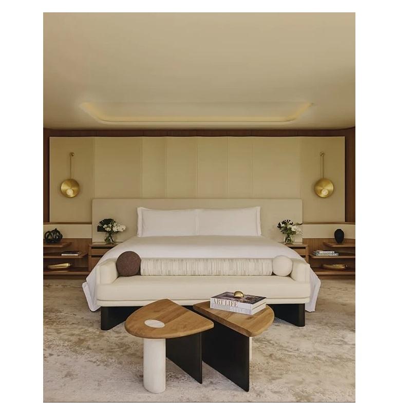 Luxuriöse Decken- und Wandleuchte aus gebürsteter Bronze Oyster von Carla Baz im Zustand „Neu“ im Angebot in Geneve, CH