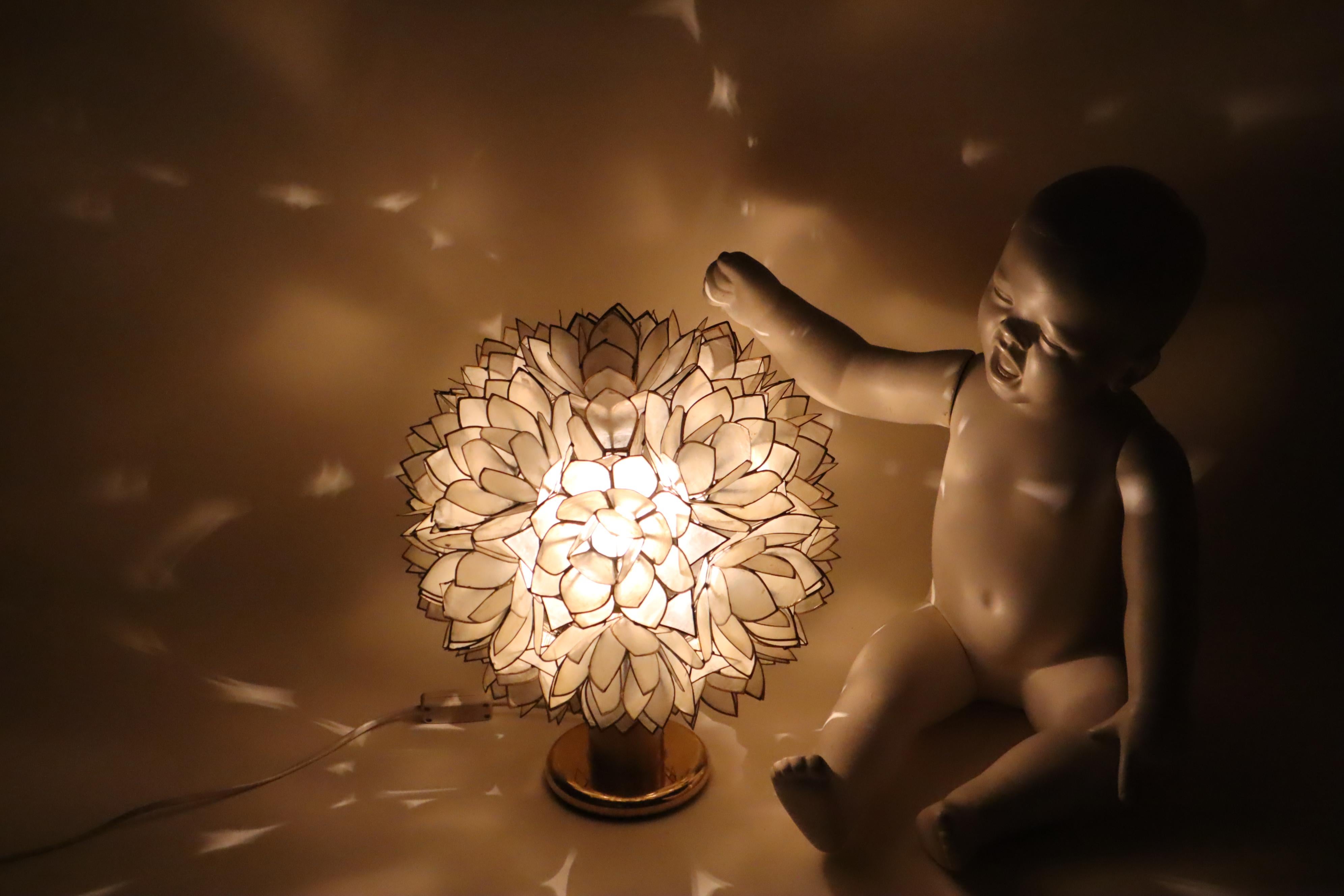 Hollywood Regency Luxury Capiz Shell Lotus Flower Table Lamp, 1960s For Sale