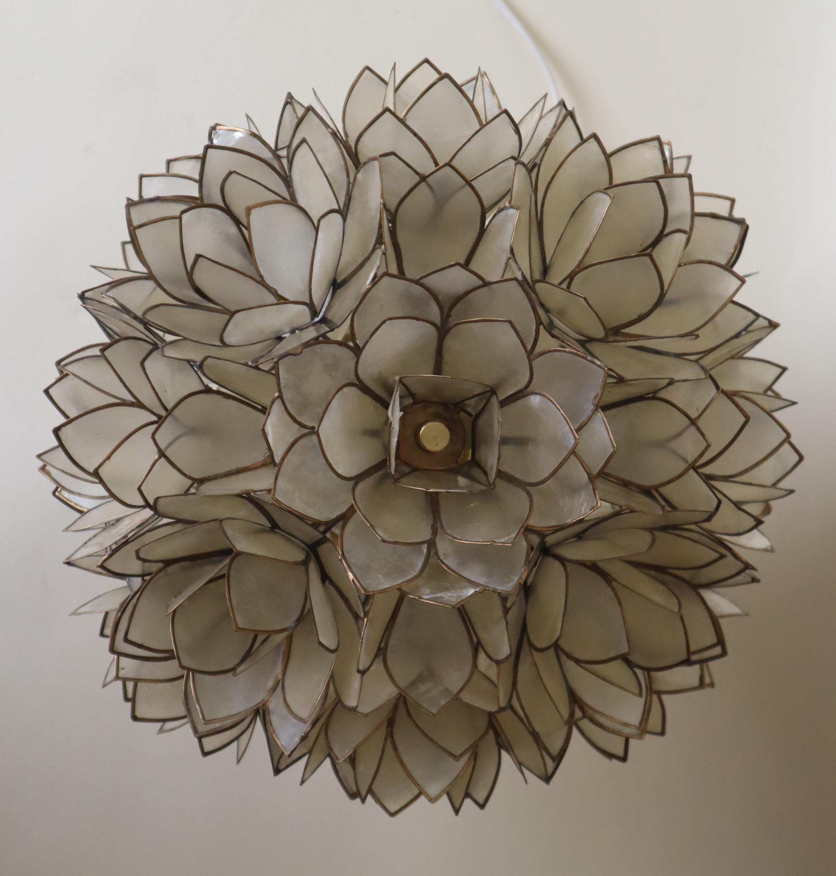 Hand-Crafted Luxury Capiz Shell Lotus Flower Table Lamp, 1960s For Sale