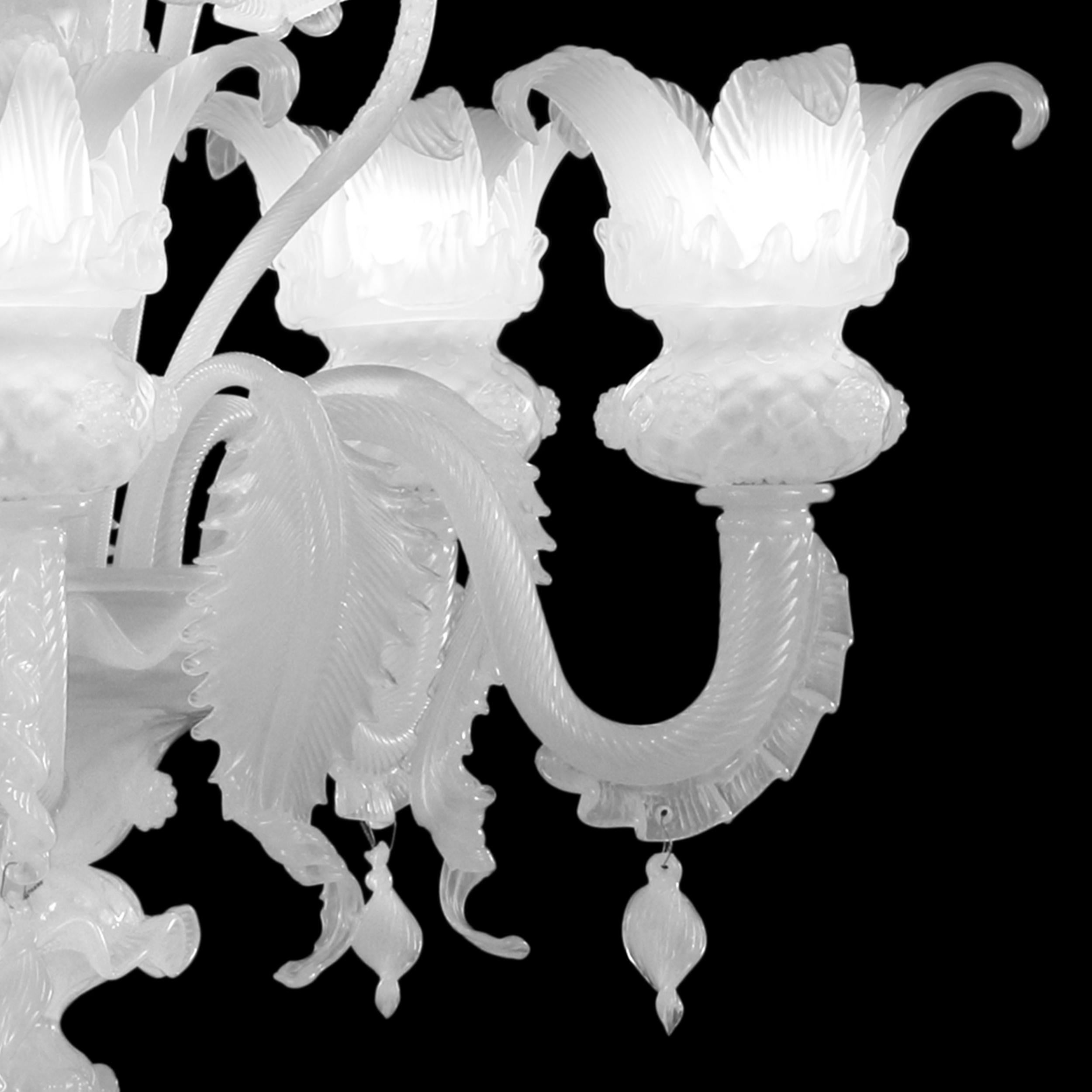 Luxury Chandelier 5 Arms Silk Murano Glass Golden Century by Multiforme in Stock In New Condition For Sale In Trebaseleghe, IT