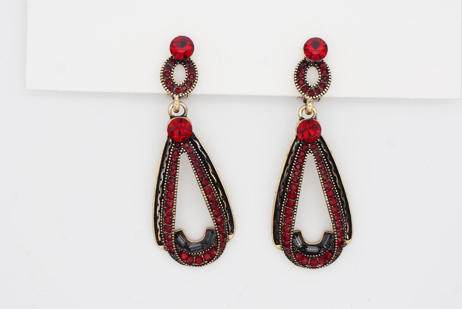 Luxury Classic Red Ruby Swarovski Crystals Drop Retro Gold Clip On Earrings For Sale 1