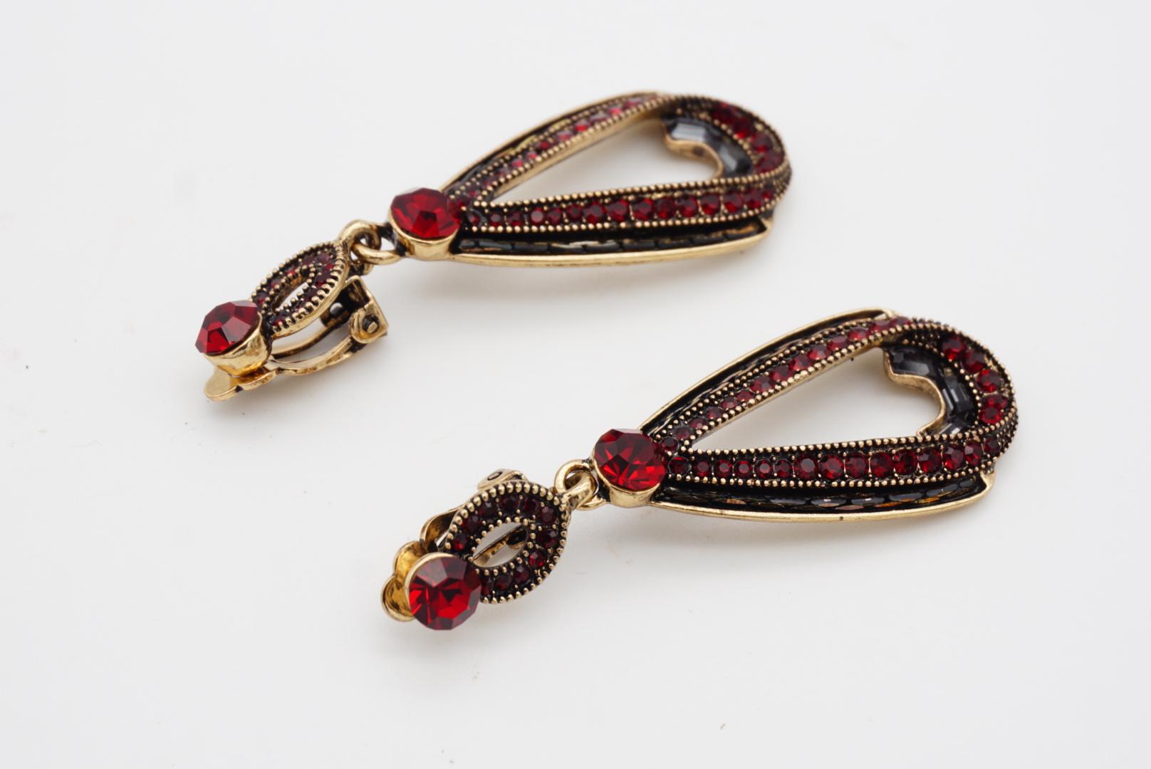 Orecchini classici di lusso con rubino rosso e cristalli Swarovski a goccia, in oro retrò e a clip in vendita 4