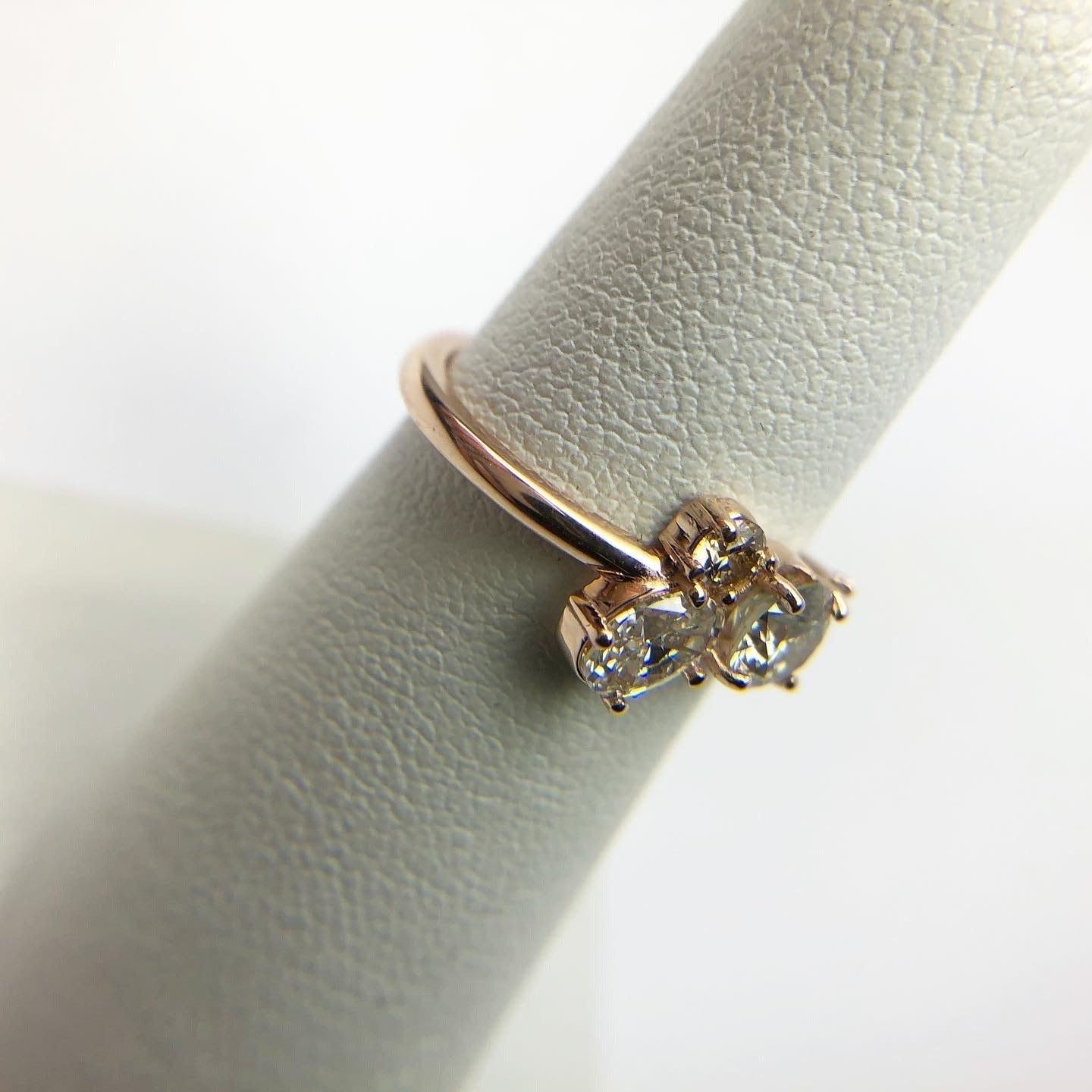 Luxury cluster ring 18KT rose gold cocktail diamond ring In New Condition For Sale In Boca Raton, FL