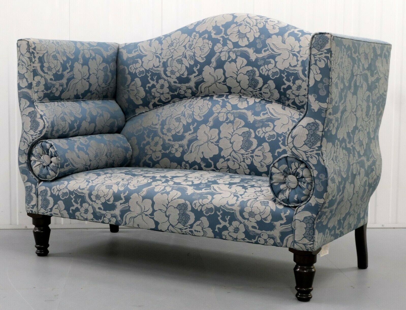 Luxury Compact George Smith Ryan High Back Two Seater Sofa in Soft Blue/Silver In Good Condition In West Sussex, Pulborough