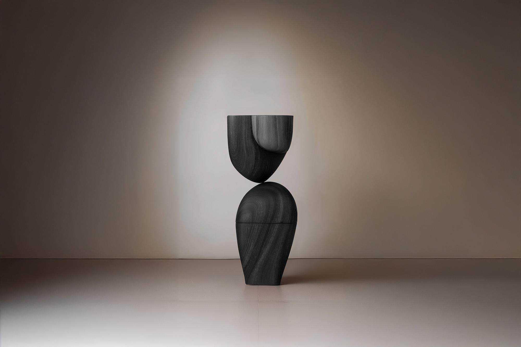 Fatto a mano Scultura decorativa di lusso Lull No81 - Totem di legno artigianale di NONO per interni in vendita