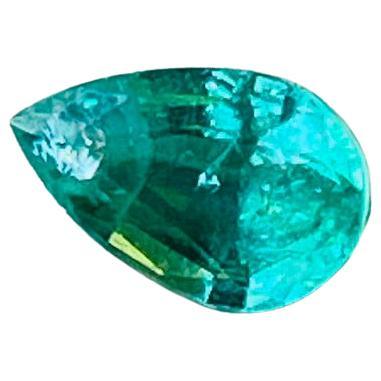 No Oil Emerald High Quality Bright Green Color Transparent with GIA certificate 
EMA35
Name: Emerald
Weight : 1.31 Carats
Color : Green
Cut : Brilliant
Shape :Pear
Clarity : 90% 
No treatment/No oil
certificate: GIA