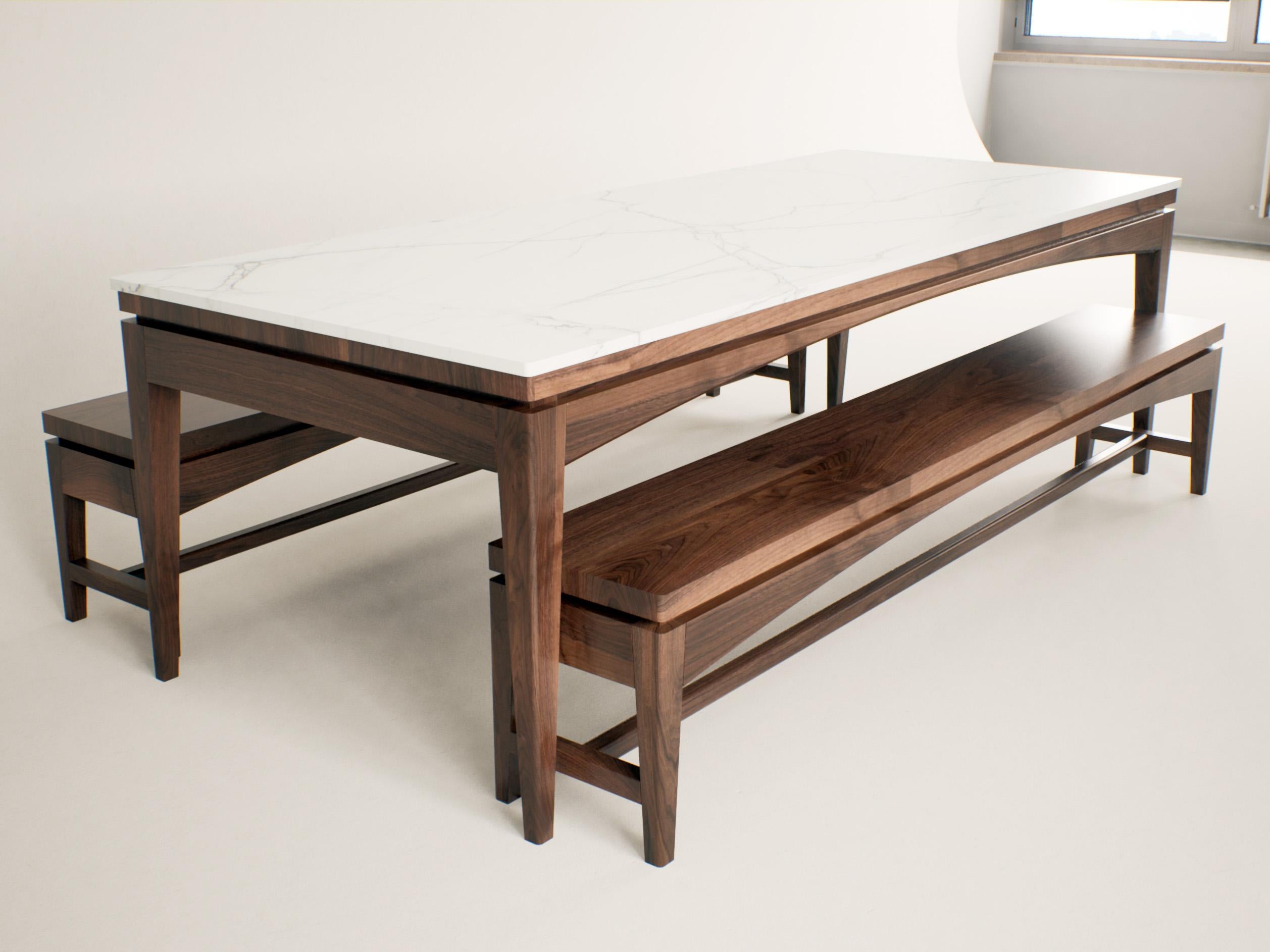 Espagnol Ensemble de salle à manger de luxe avec table en porcelaine - Design Modernity avec bancs en noyer en vente