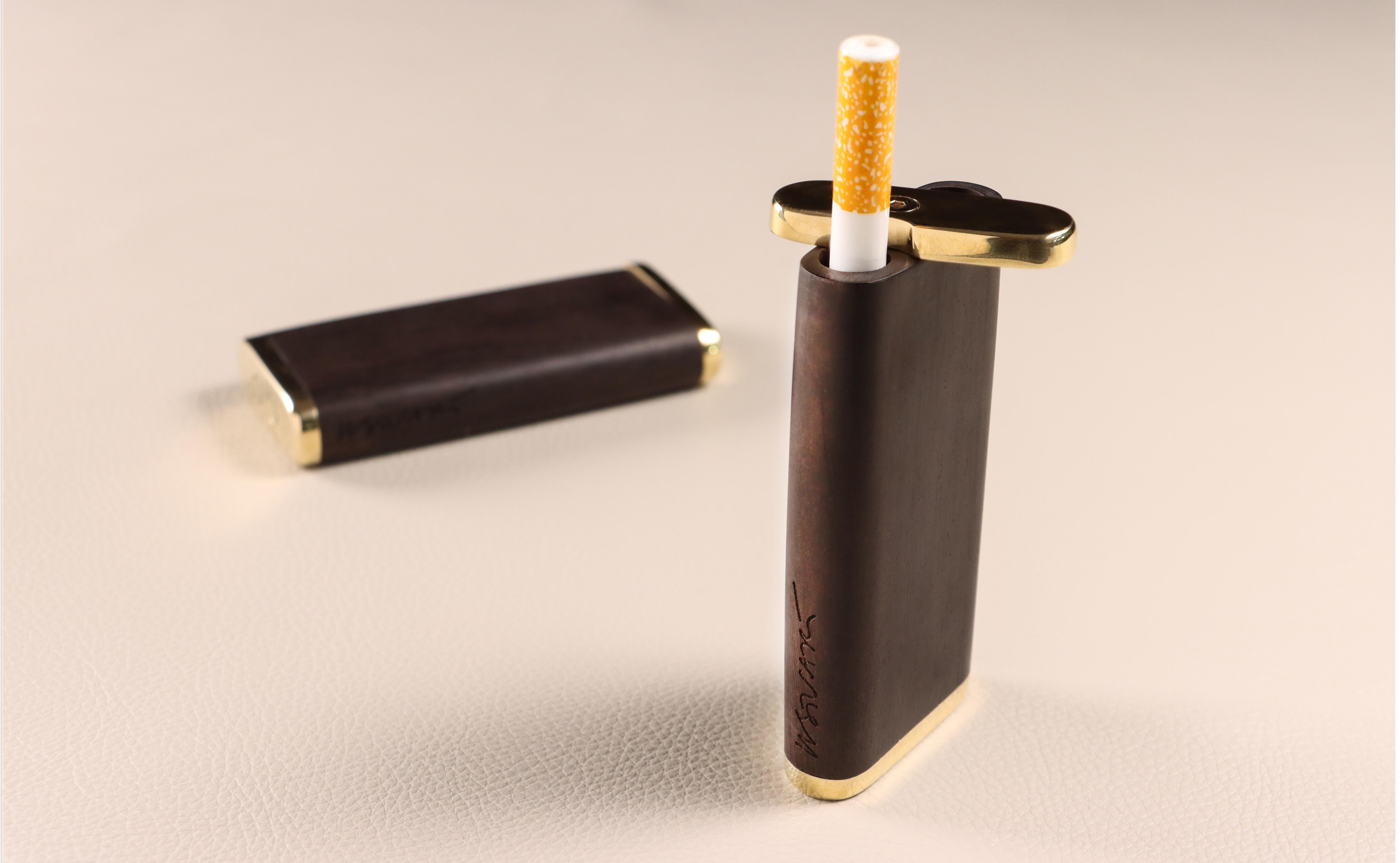 Luxury Ebony Wood and Bronze Dugout with One Hitter by William Stuart for Costantini Design

3.75