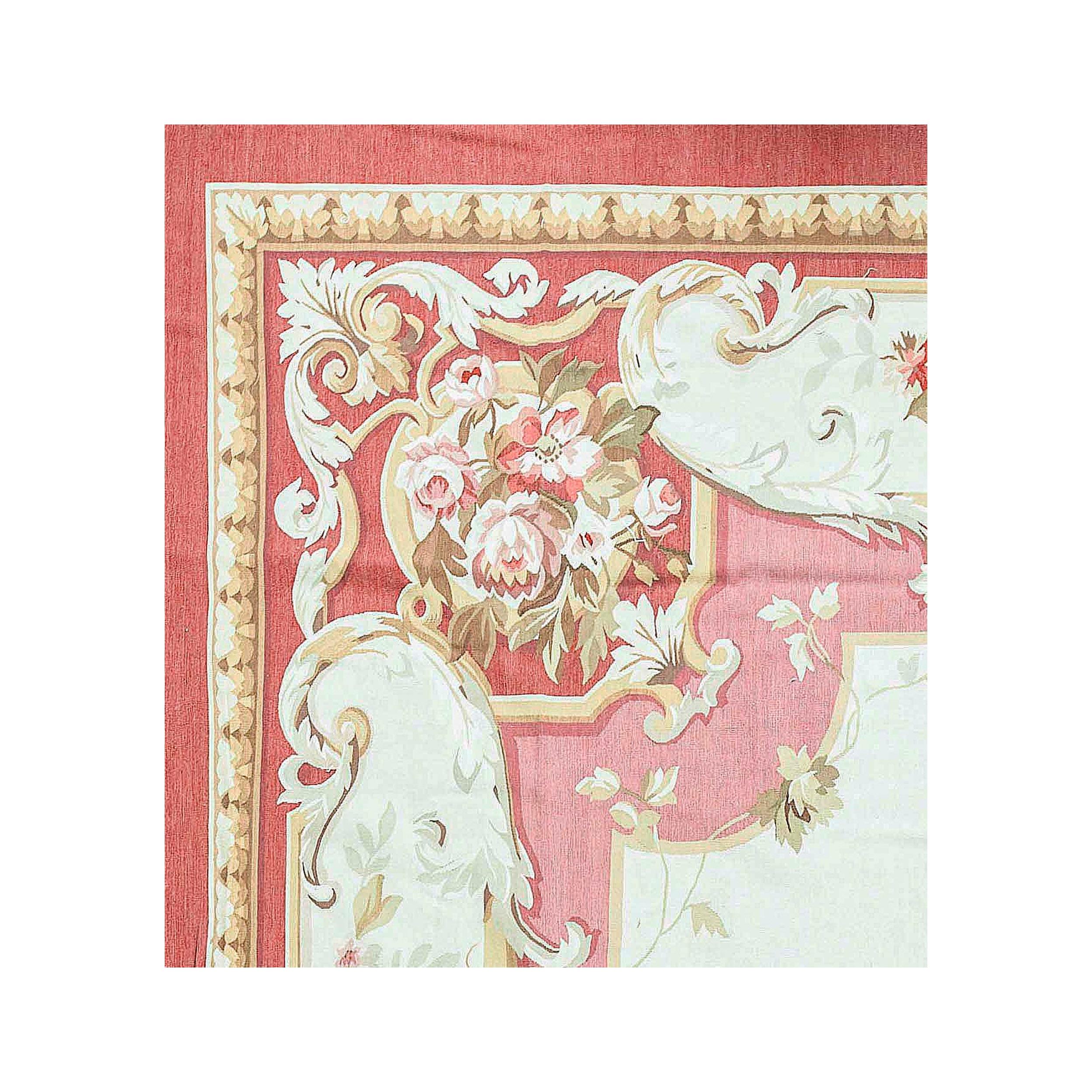 Luxuriöse handgewebte Nachbildungen der klassischen französischen Flachgewebe-Aubusson-Teppiche, die seit dem späten 17. Jahrhundert in den feinsten Häusern und Palästen zu finden sind. Das an den Ufern der Creuse in Frankreich gelegene Aubusson ist