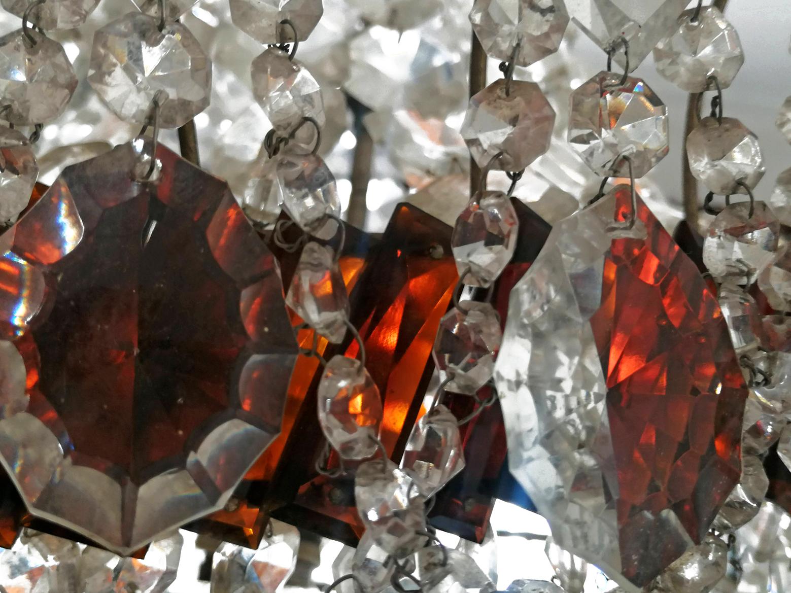 Noué à la main Lustre de luxe de style Empire français de style Louis XV en cristal ambré avec guirlande en cristal en vente