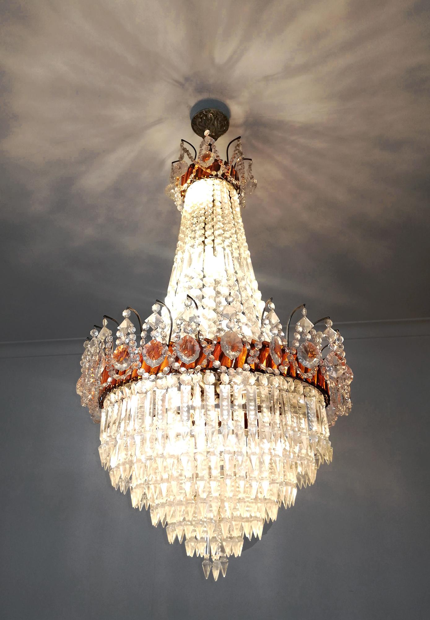Lustre de luxe de style Empire français de style Louis XV en cristal ambré avec guirlande en cristal Bon état - En vente à Coimbra, PT