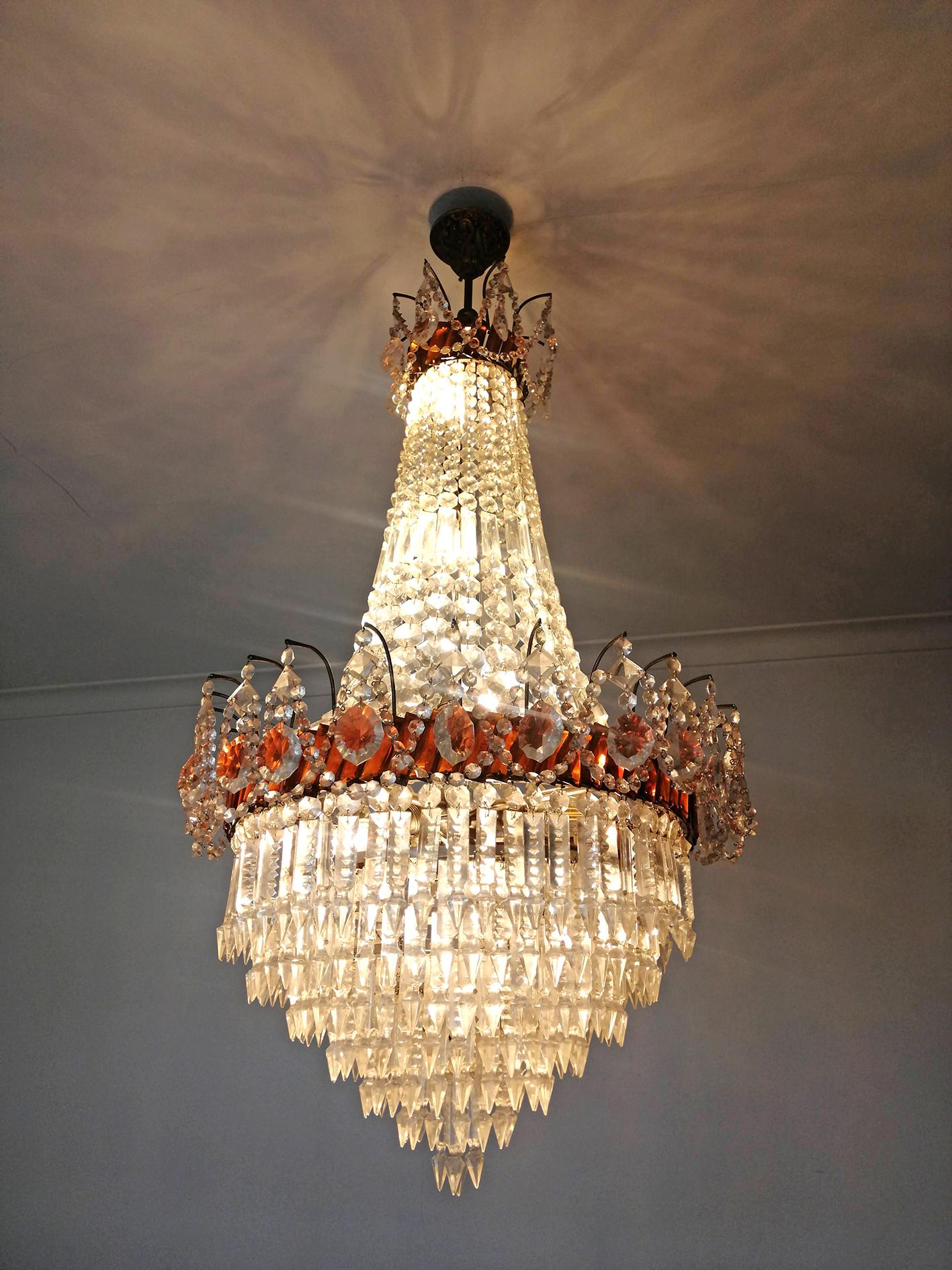 Luxury French Empire Regency Louis XV Amber Crystal Chandelier w Crystal Garland For Sale 2