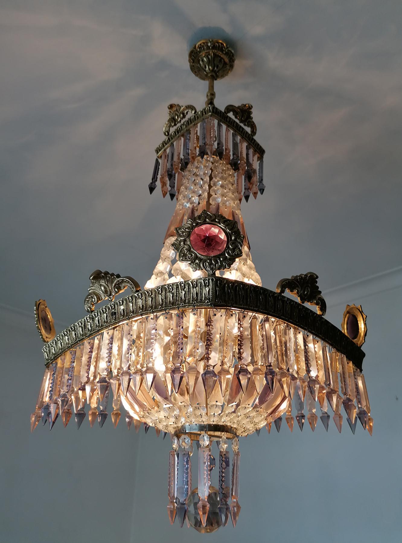 Luxury French Empire Regency Louis XV Pink & Plum Crystal Gilt Bronze Chandelier For Sale 8