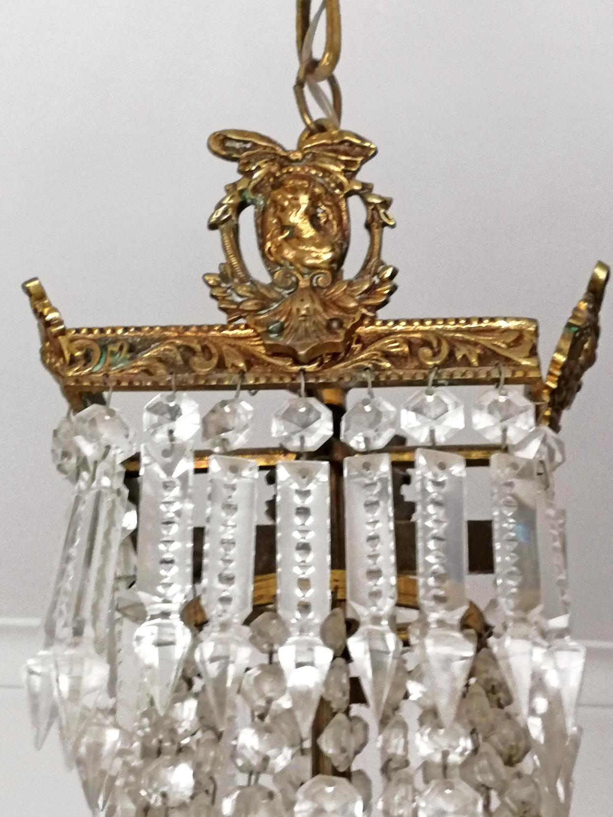 Luxury French Empire Regency Louis XV Purple Crystal Obelisks Bronze Chandelier For Sale 5