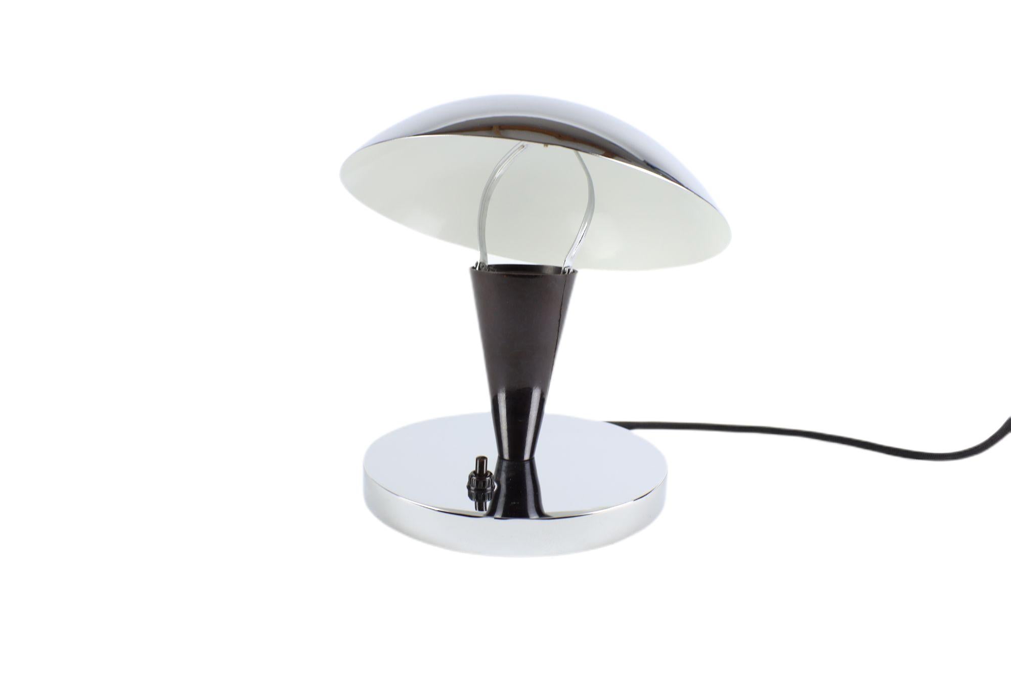 Luxury Functionalist Table Chrome Lamp 