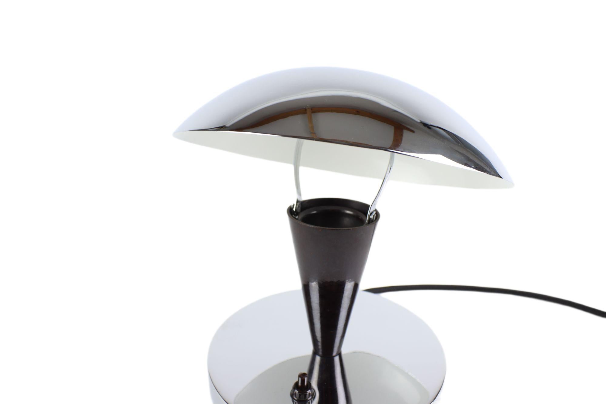 Luxury Functionalist Table Chrome Lamp 