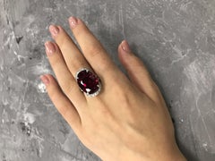 Luxury Garnet Diamond White Gold 18 Karat Ring