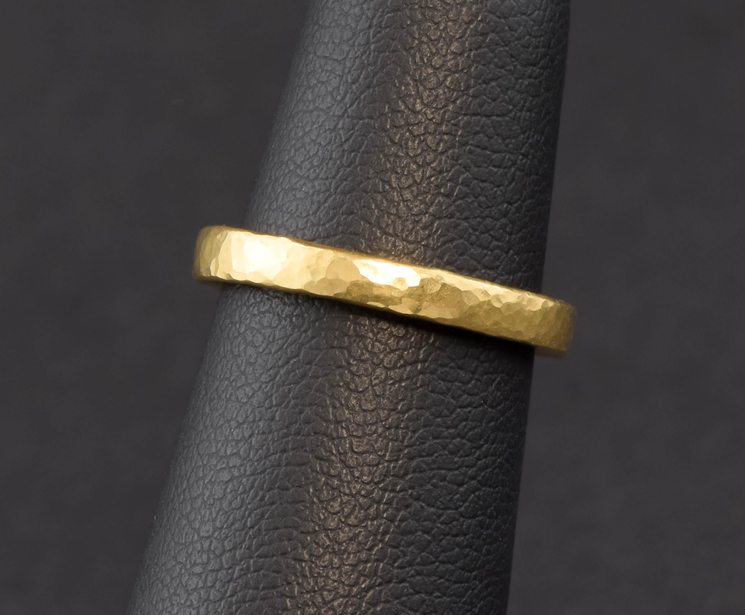 Luxury Hand Hammered 22K Gold Wedding Band or Stacking Ring In Good Condition For Sale In Danvers, MA