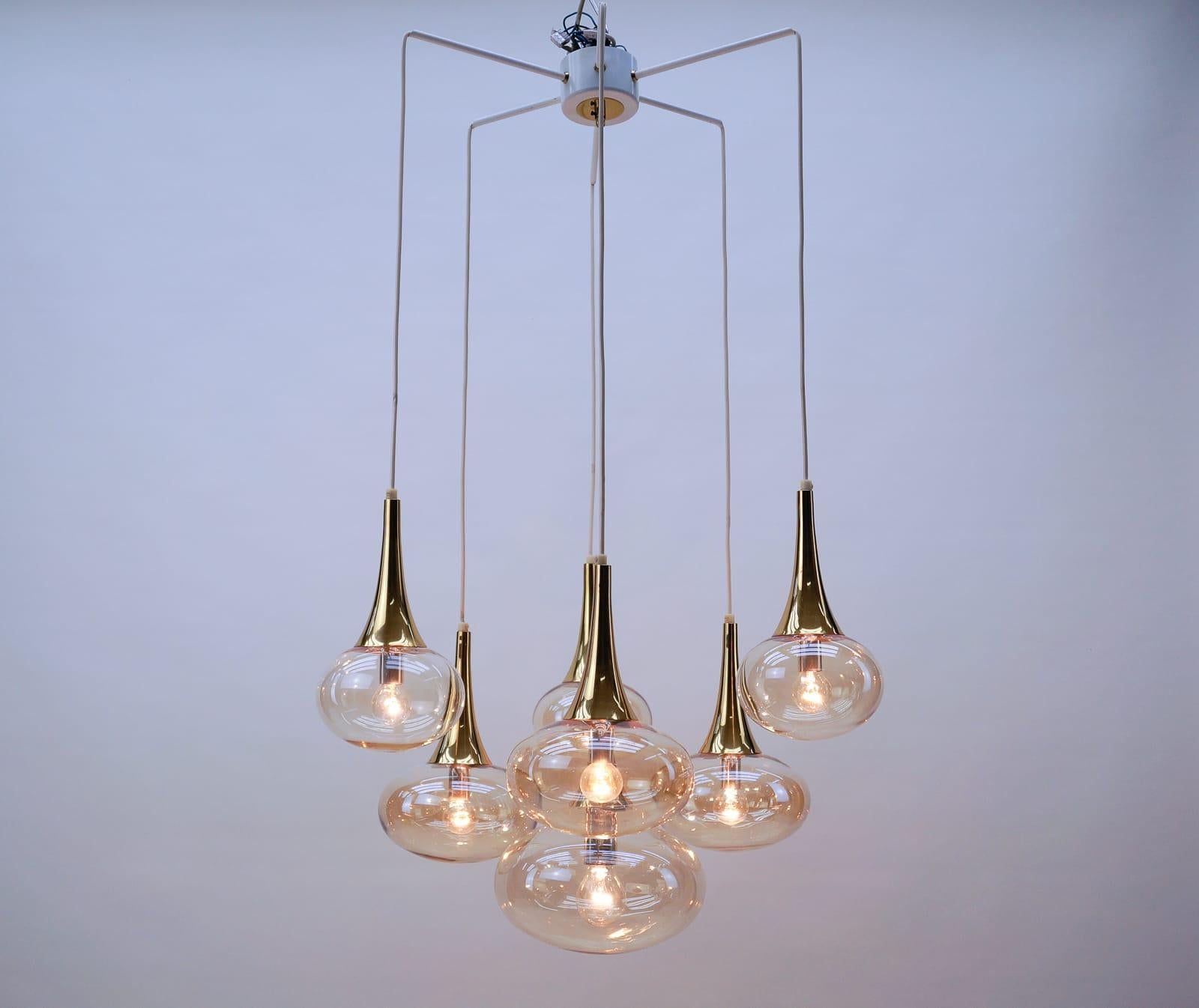 Luxury Hollywood Regency Amber Glass Cascading Lamp from Germany, 1960s In Good Condition In Nürnberg, Bayern