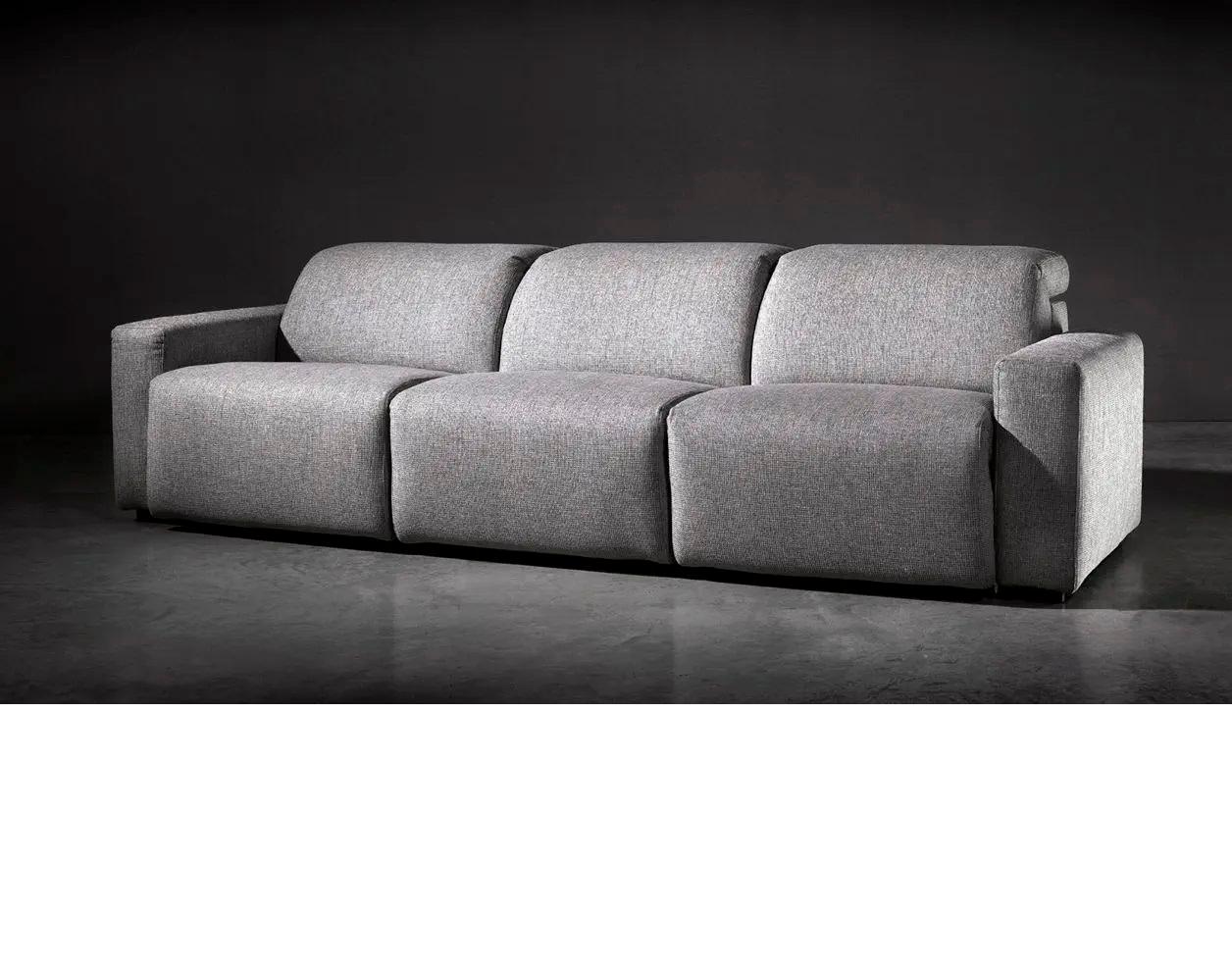 Luxury Home Cinema Electric Reclining Armchair For Maximum Comfort For Sale 6
