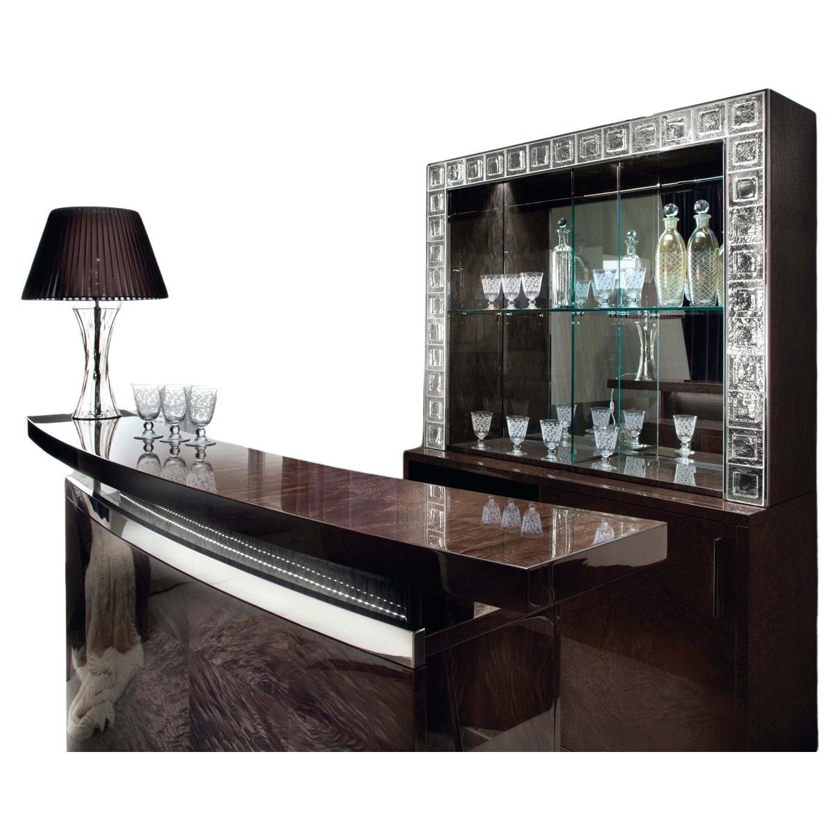 Piano Credenza Assoluto Italiano di lusso con ripiano in vetro e inserti in vetro veneziano