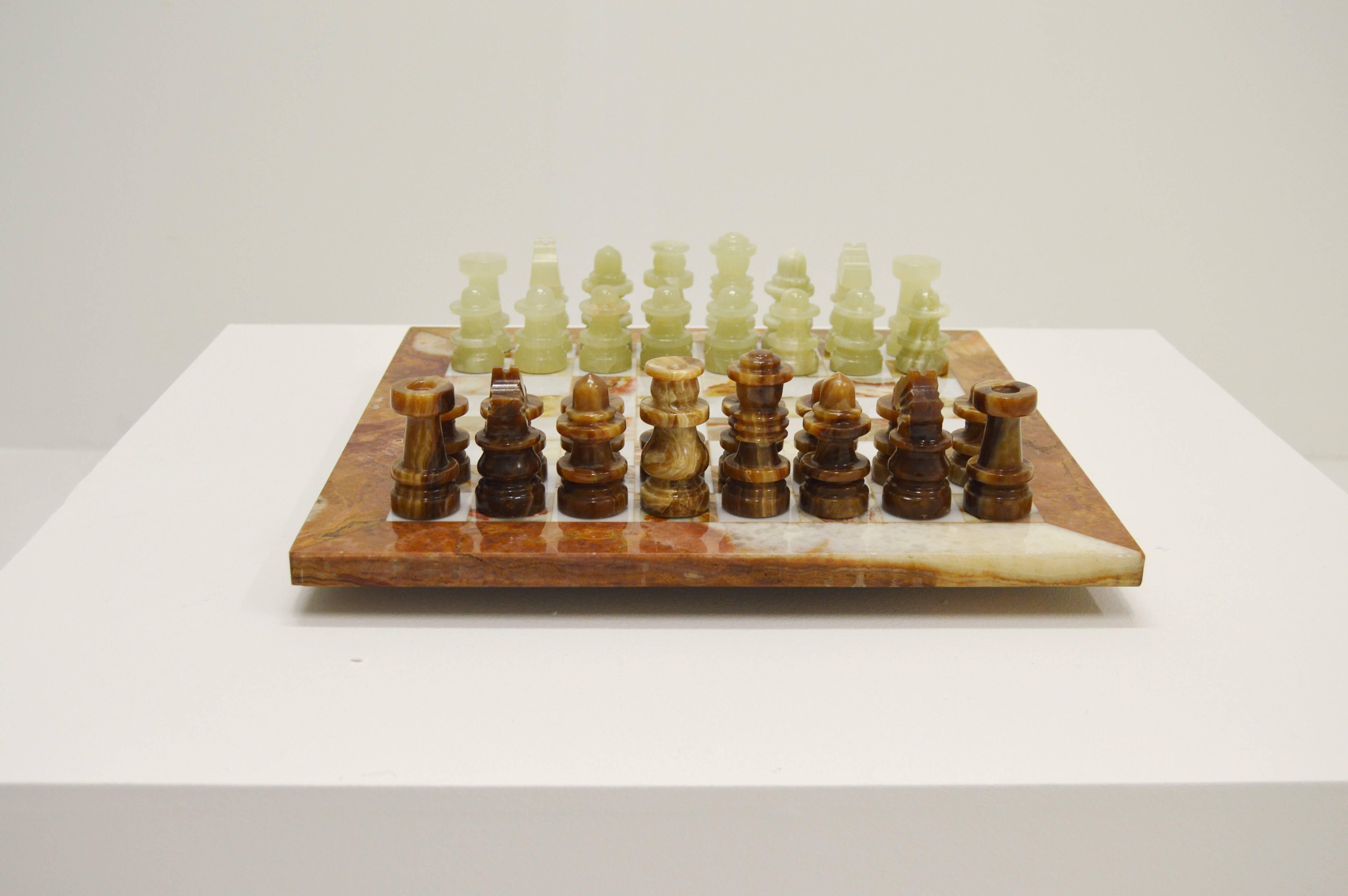 20th Century Luxury Italian Alabaster and Marble Chess, circa 1970 For Sale