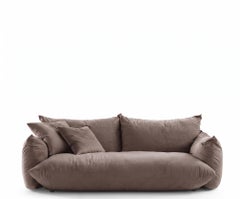 Sofá de salón contemporáneo italiano de lujo con tapizado de tela «Mogg Alba», de Studio Nove.3 - V31