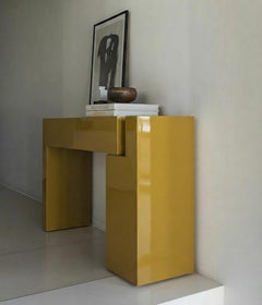 Luxury Italian Lacquered MDF Console Table Mogg Berlino Dainelli Studio RAL 1027