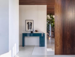 Mesa consola de lujo italiana de MDF lacado «Mogg Berlino» de Dainelli Studio, RAL 5020